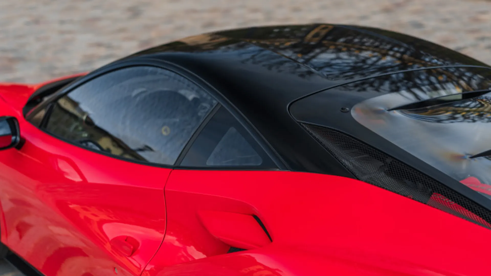 Ferrari F8 — photo 43