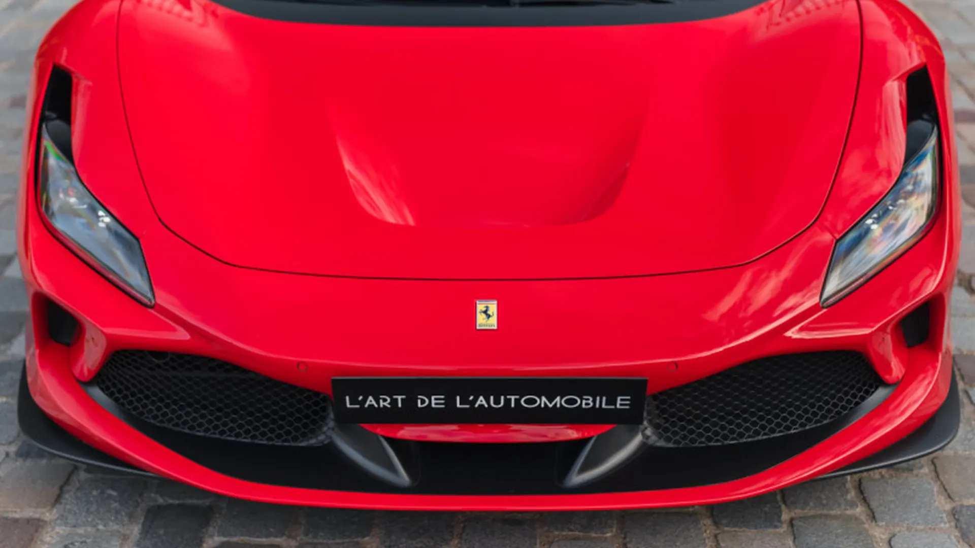 Ferrari F8 — photo 34