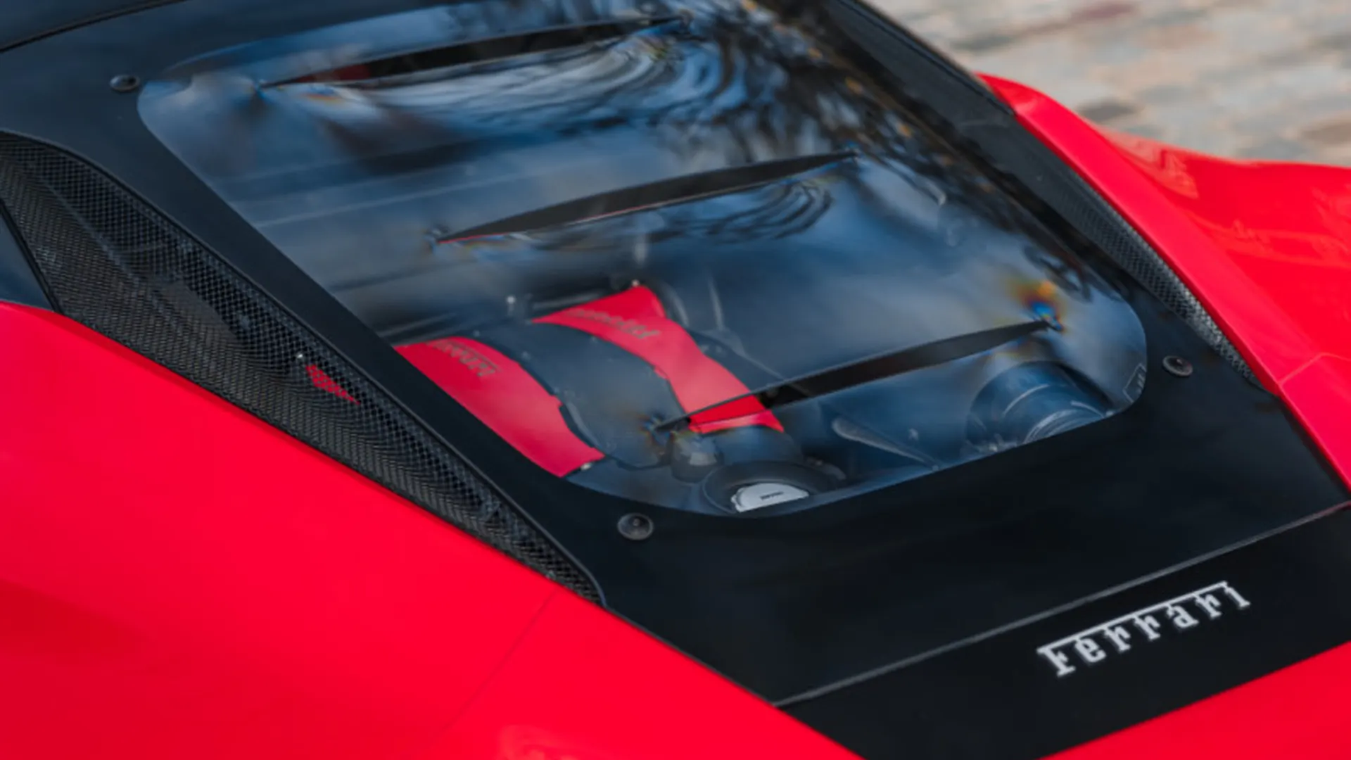 Ferrari F8 — photo 44