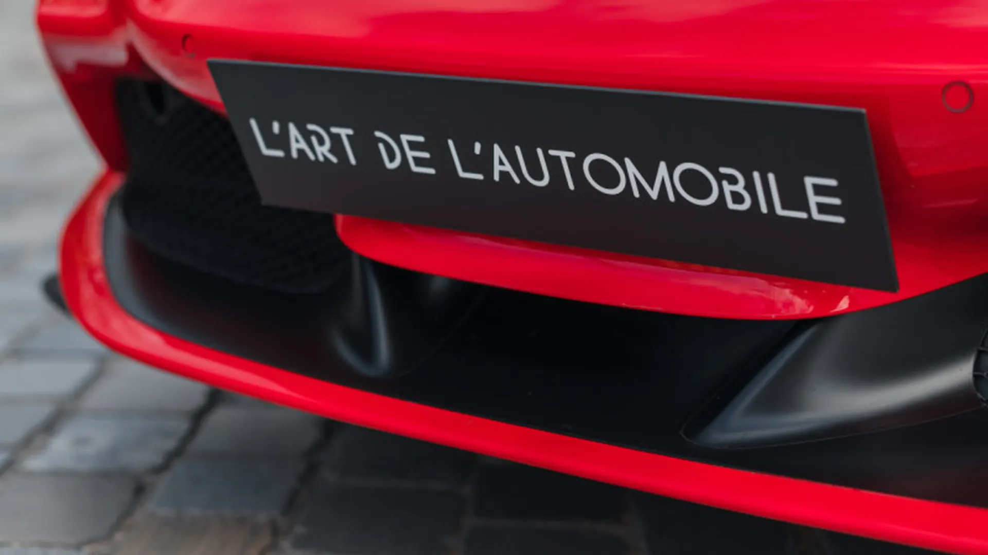 Ferrari F8 — photo 32