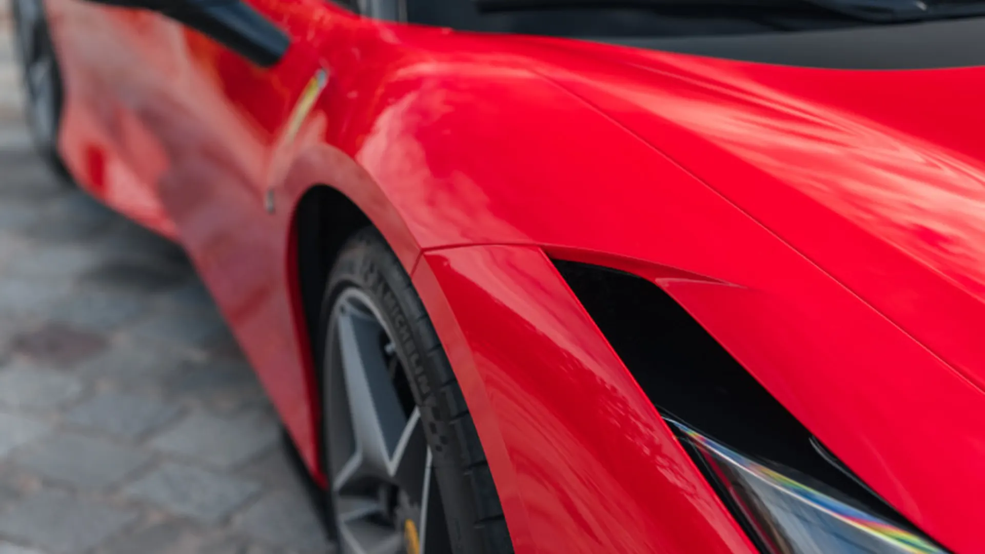 Ferrari F8 — photo 38