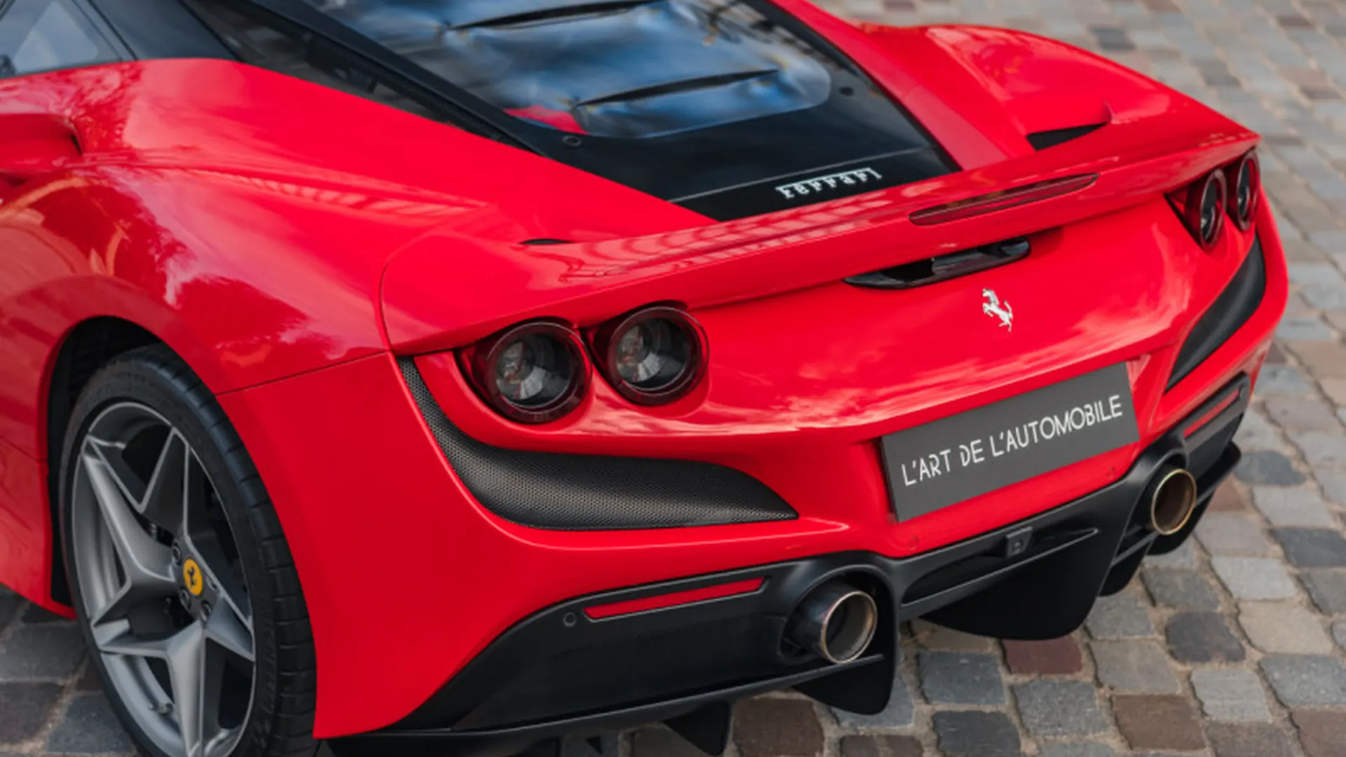 Ferrari F8 — photo 45