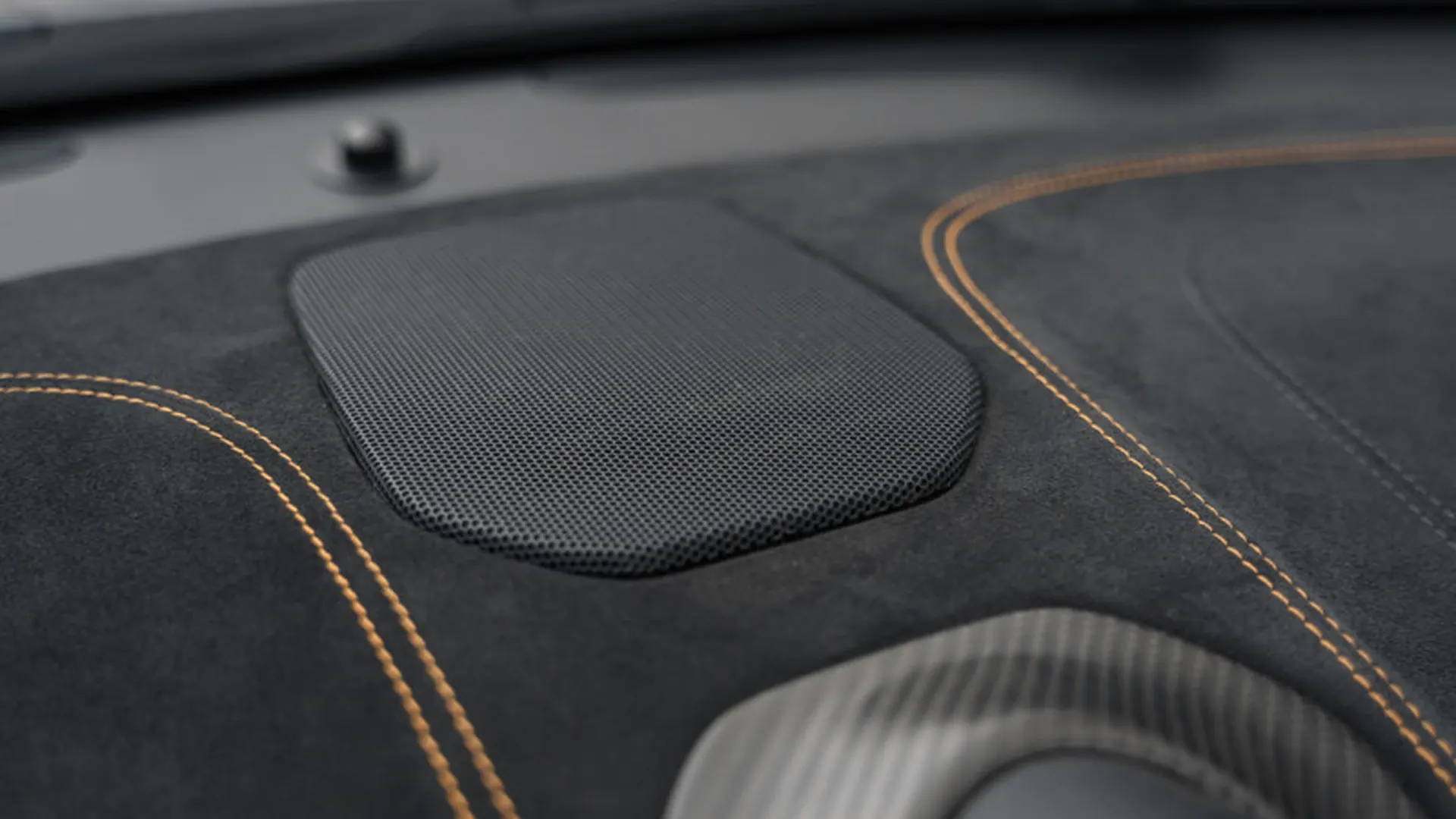 McLaren 675LT — photo 34
