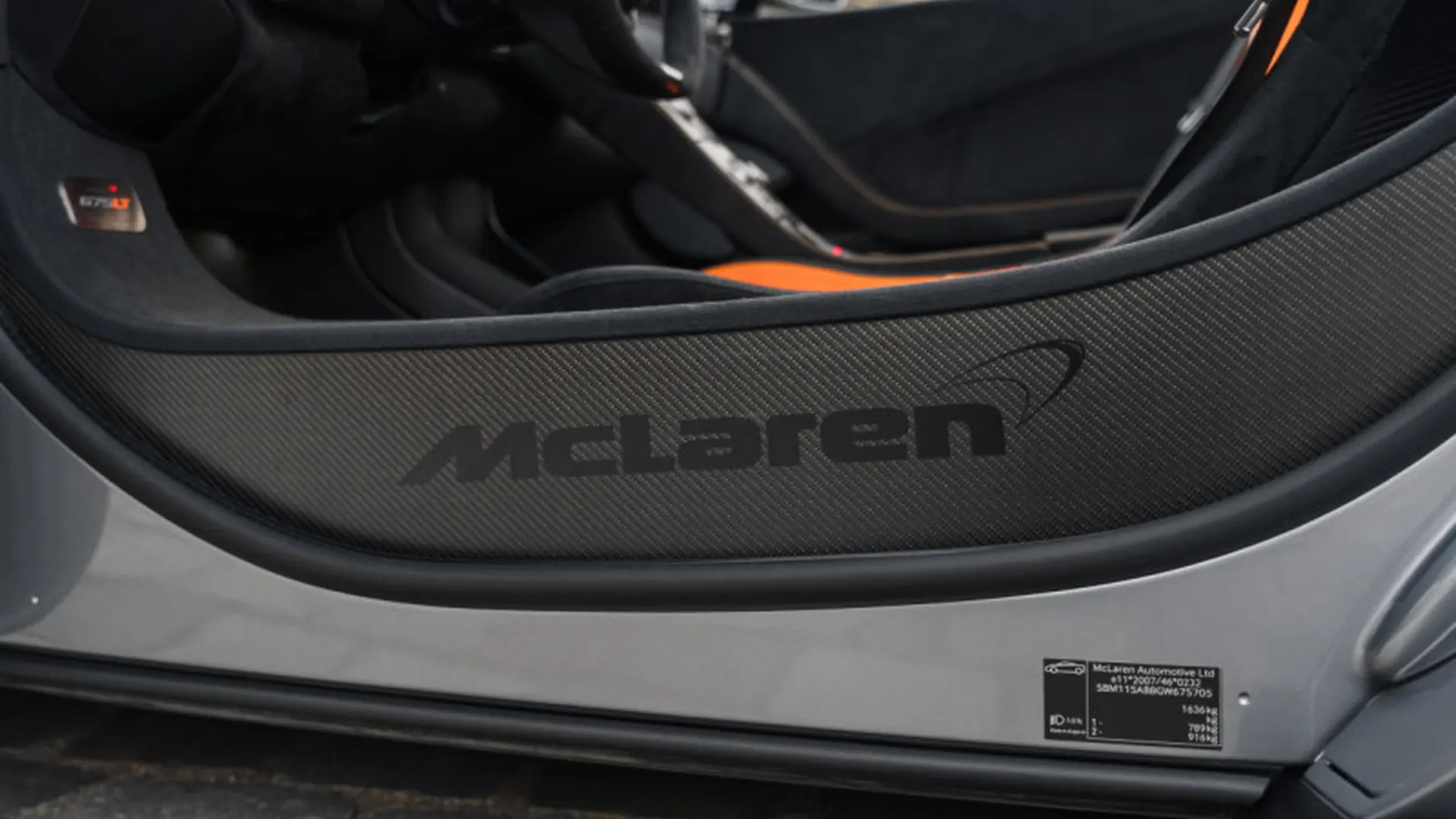 McLaren 675LT — photo 23