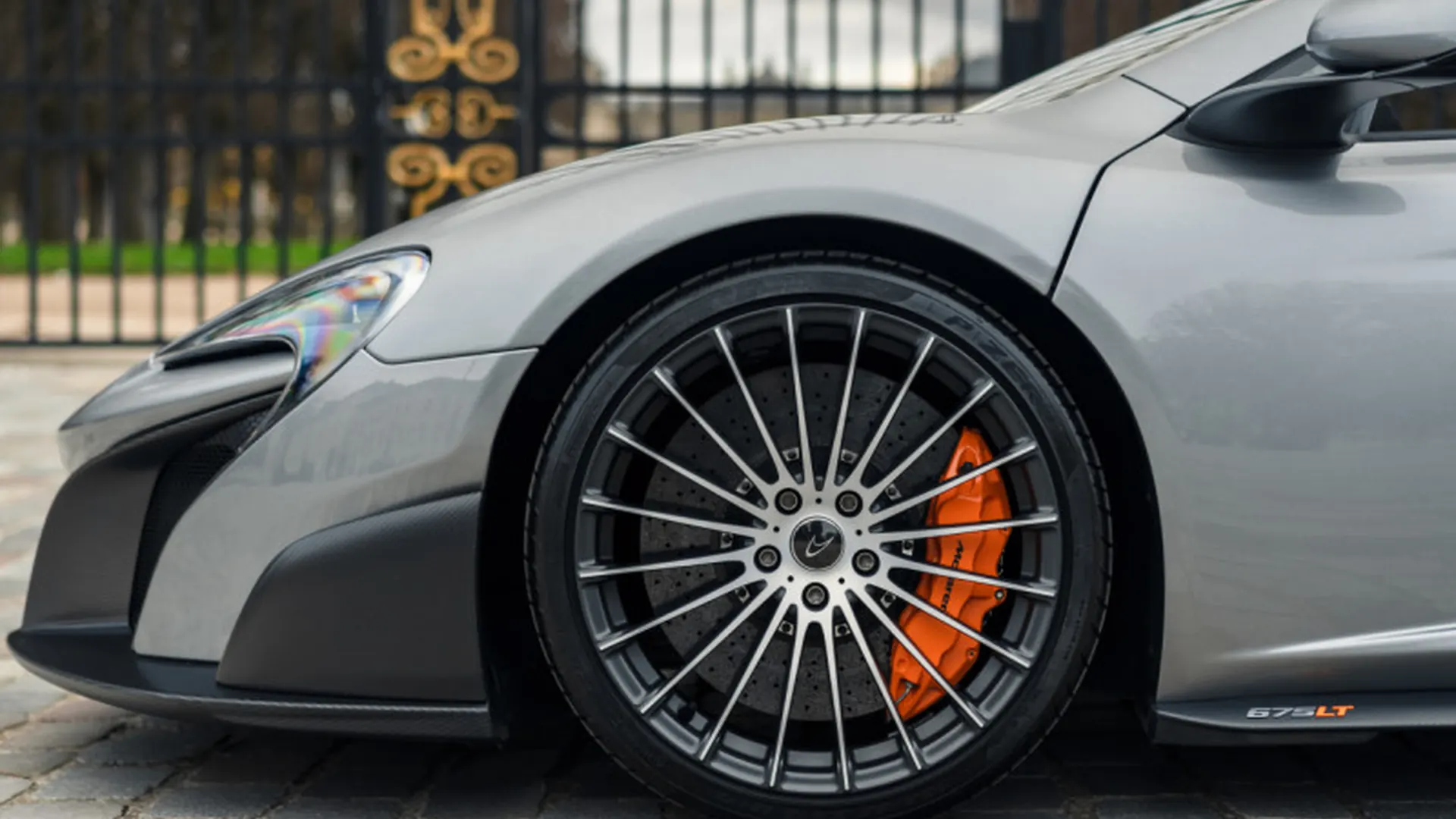 McLaren 675LT — photo 15