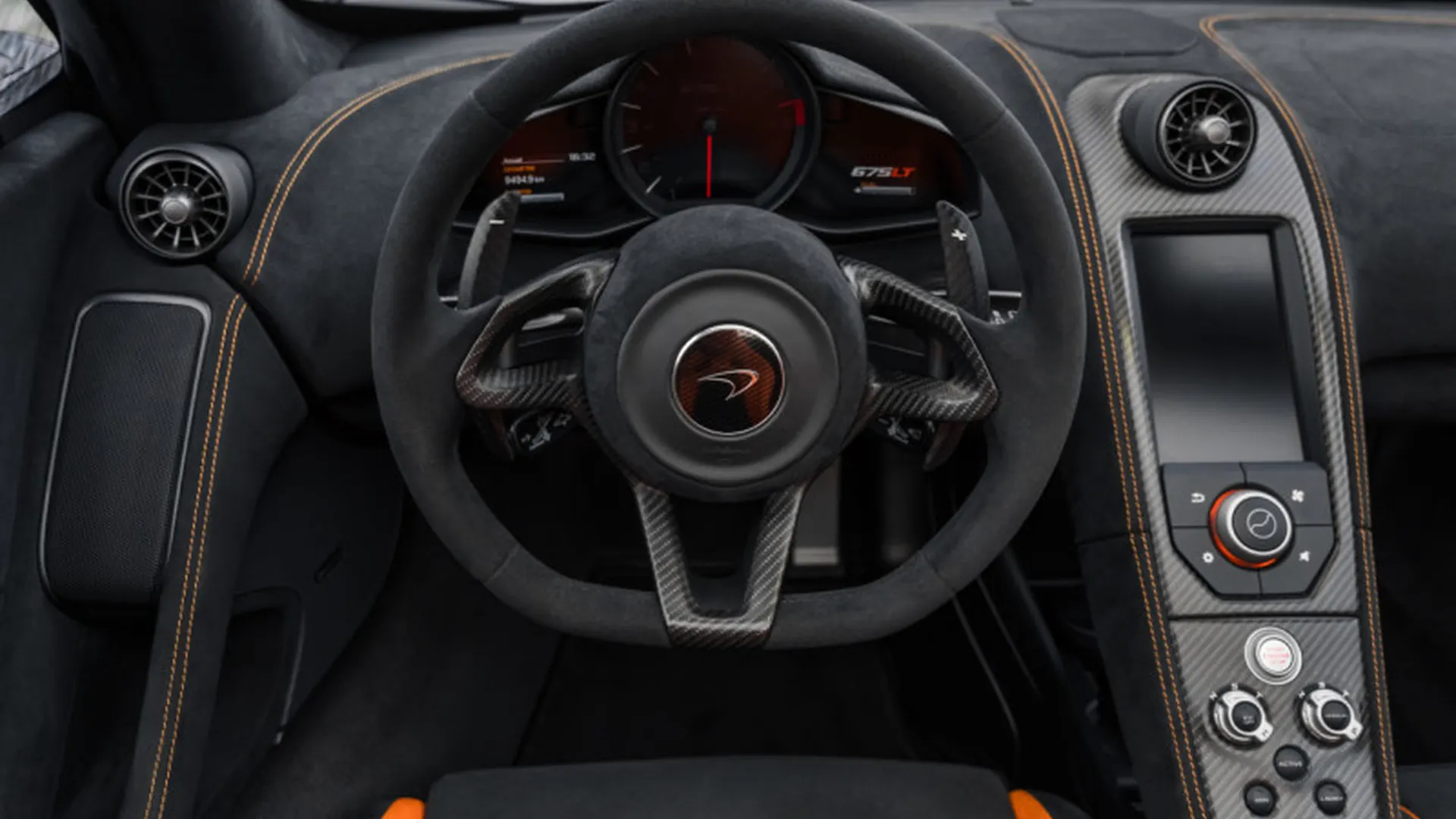 McLaren 675LT — photo 24