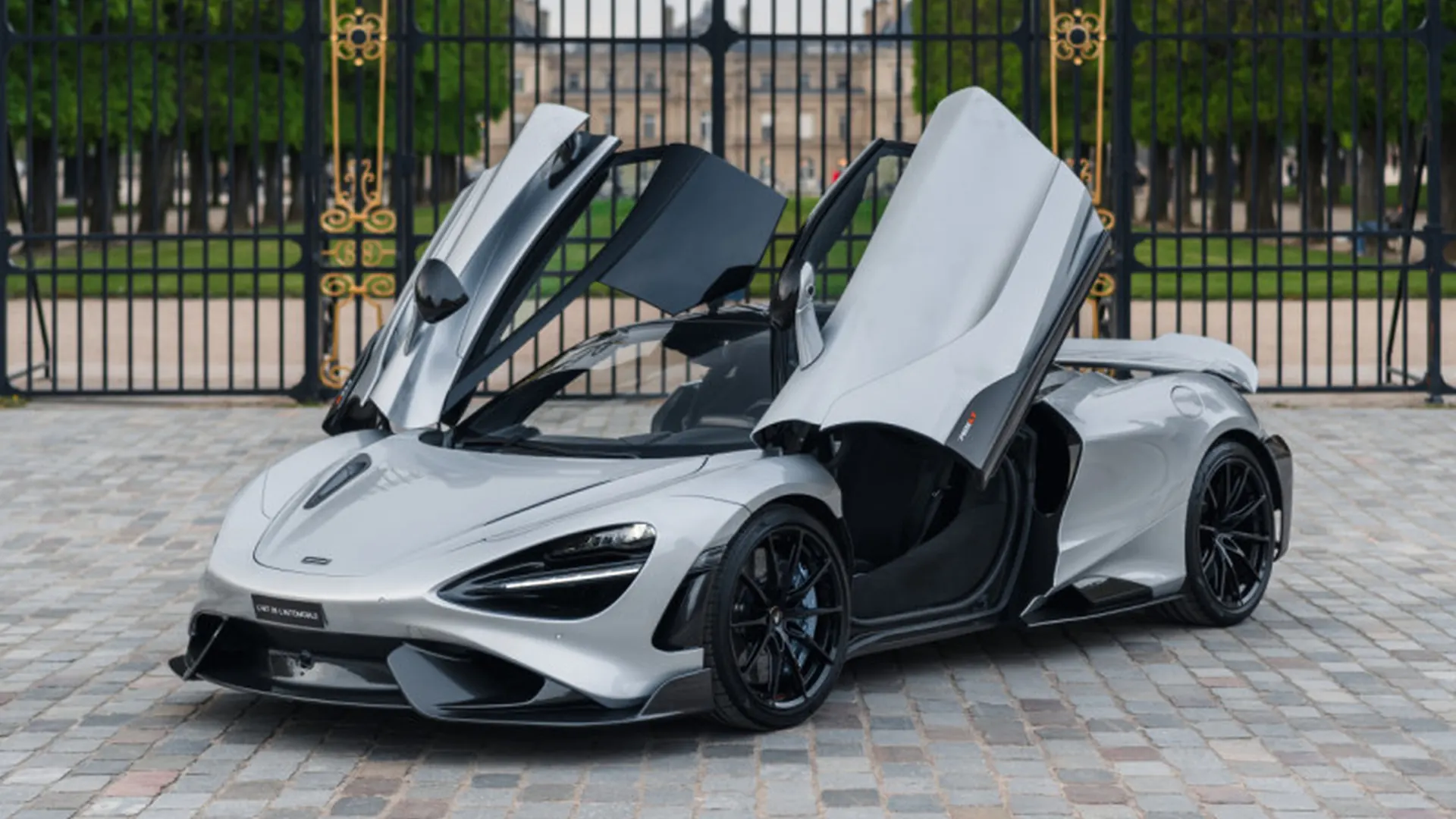 McLaren 765 — photo 2