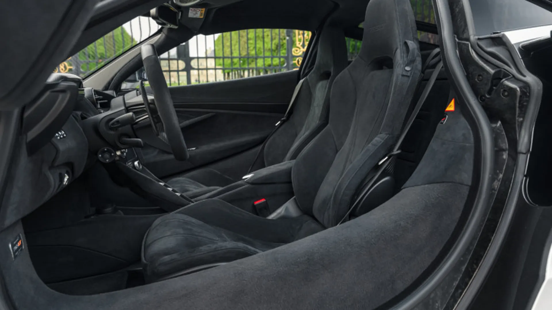 McLaren 765 — photo 14