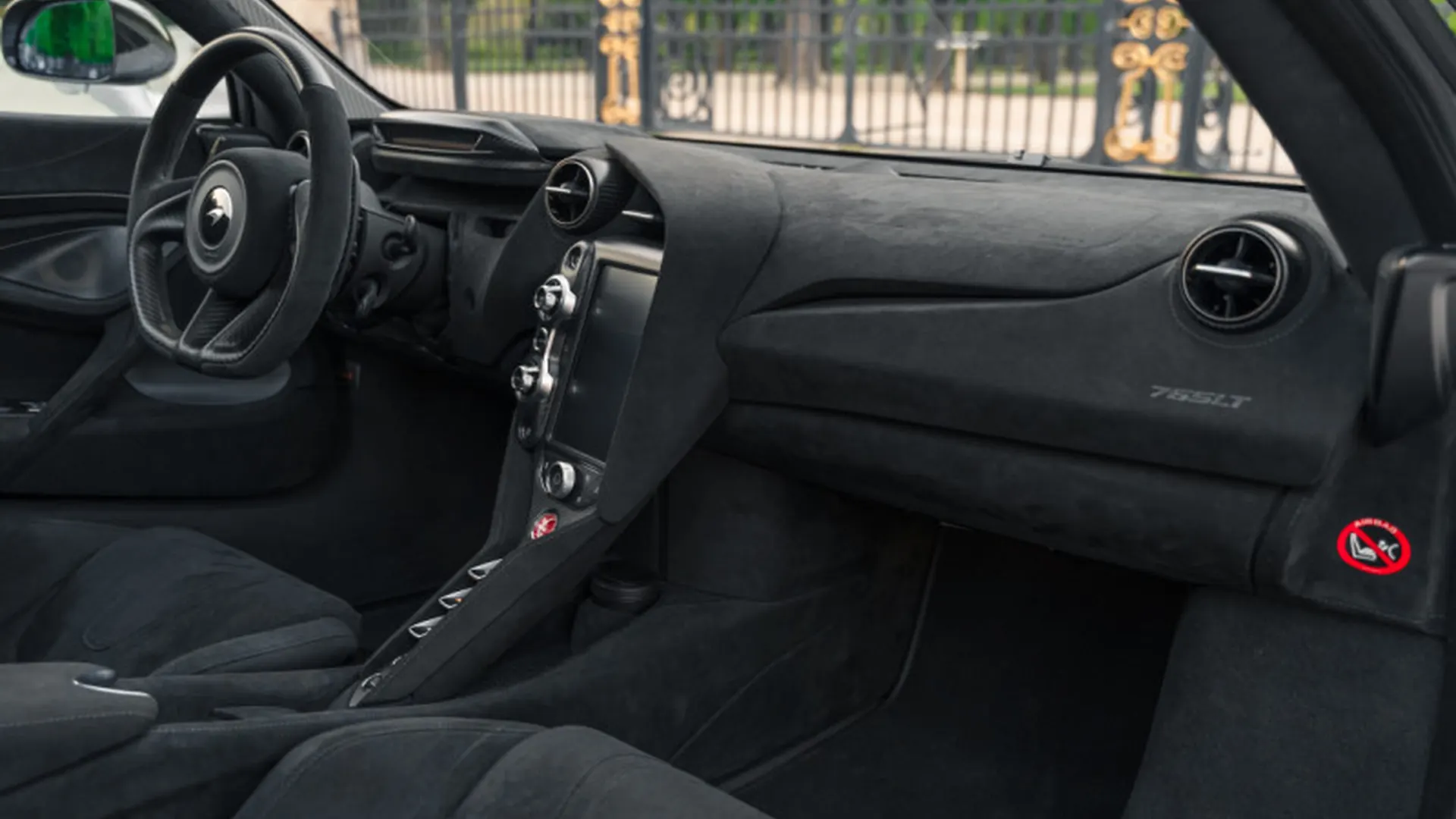McLaren 765 — photo 13