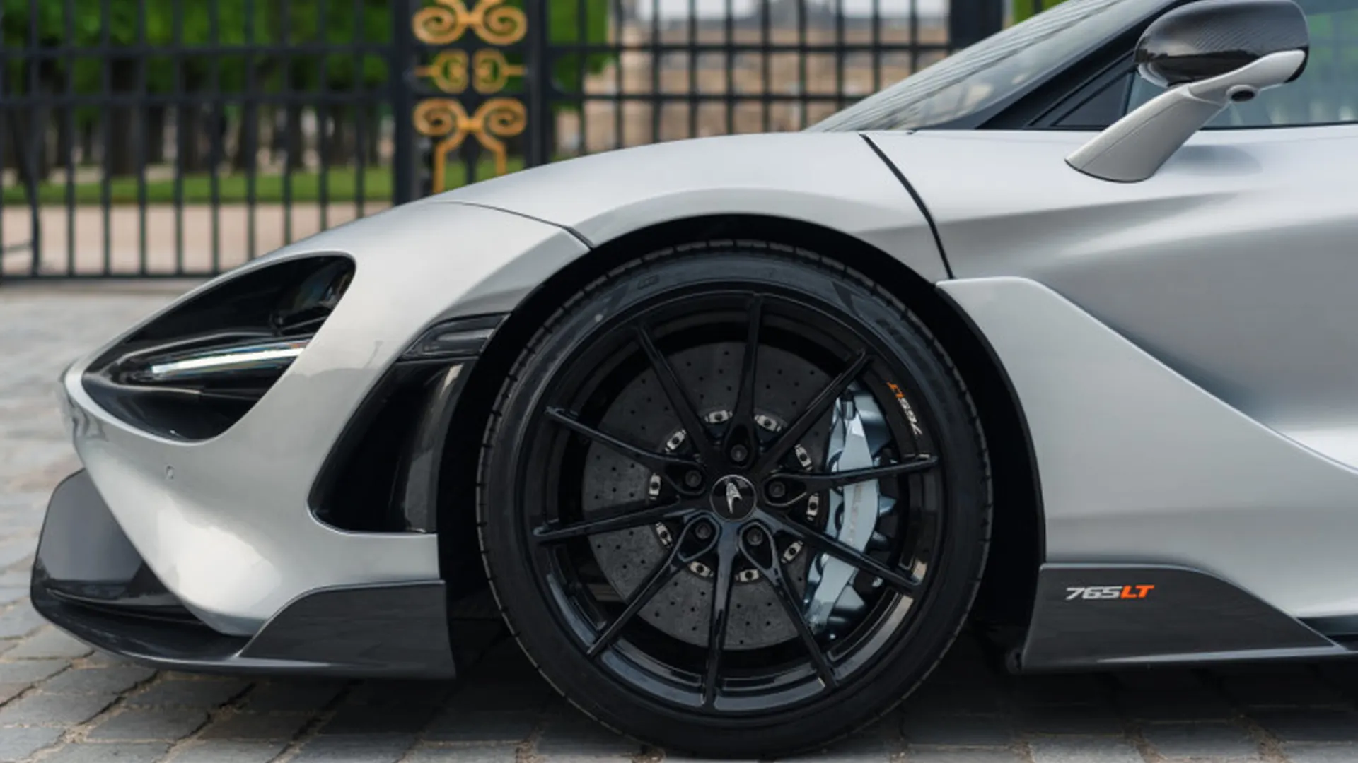 McLaren 765 — photo 11