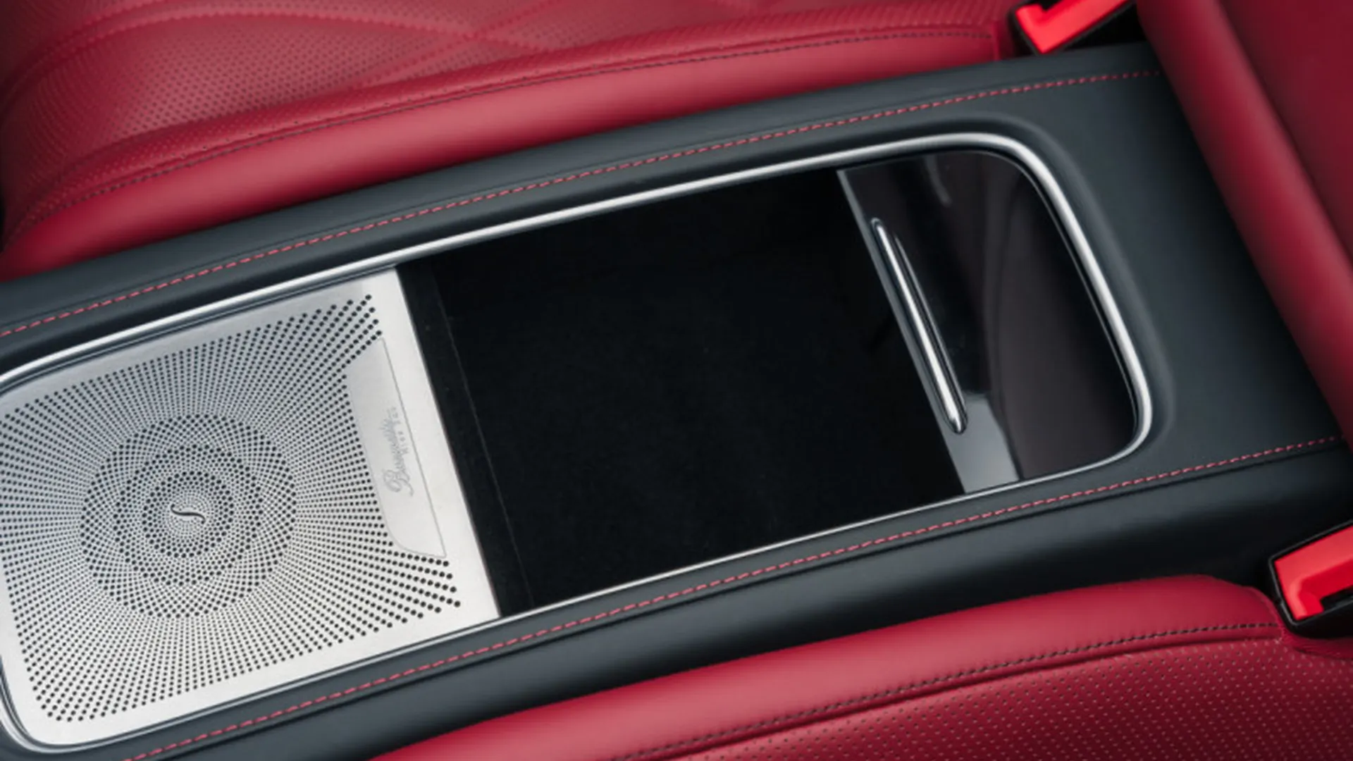 Mercedes S65 — photo 31