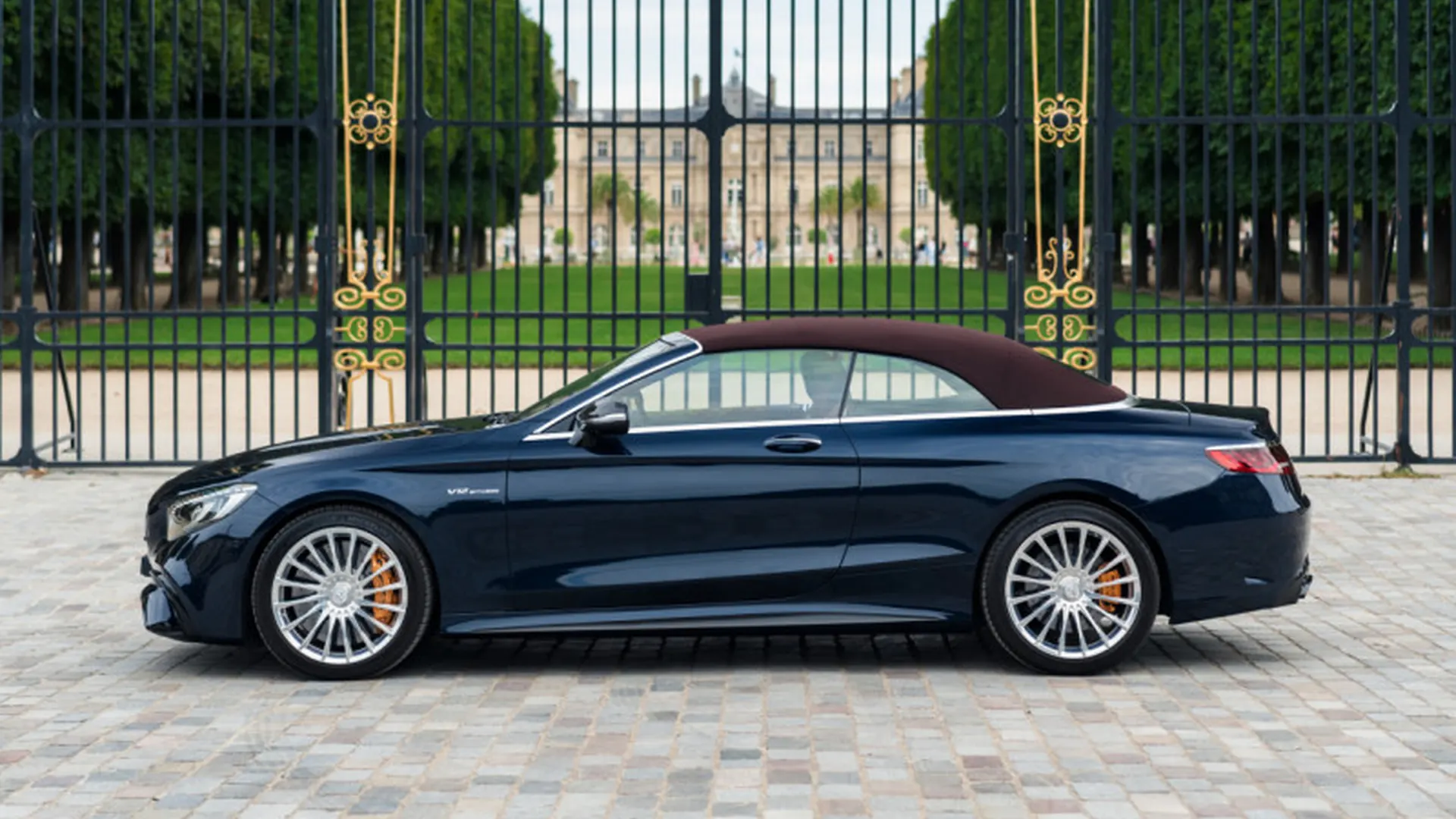 Mercedes S65 — photo 3