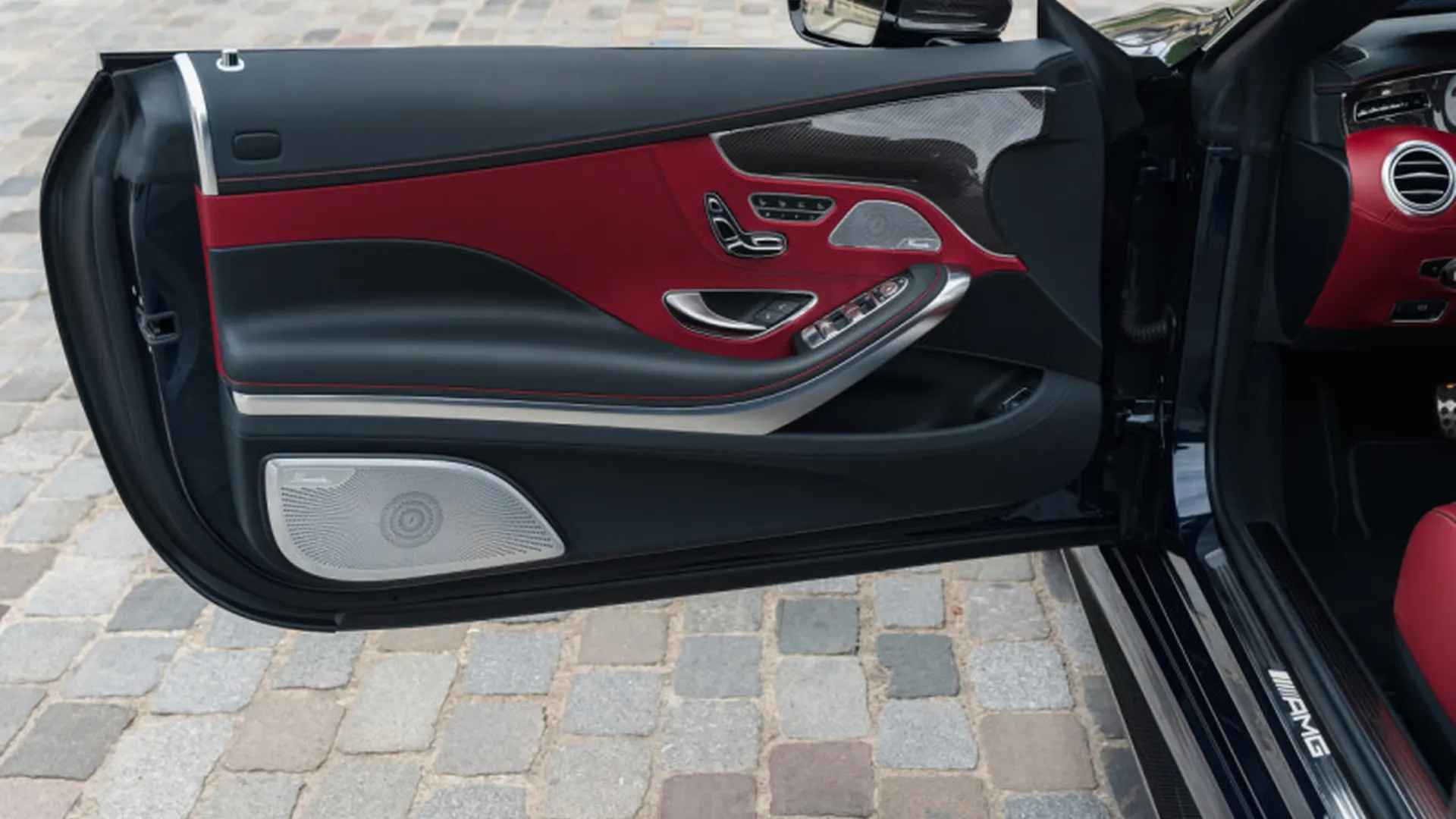 Mercedes S65 — photo 18