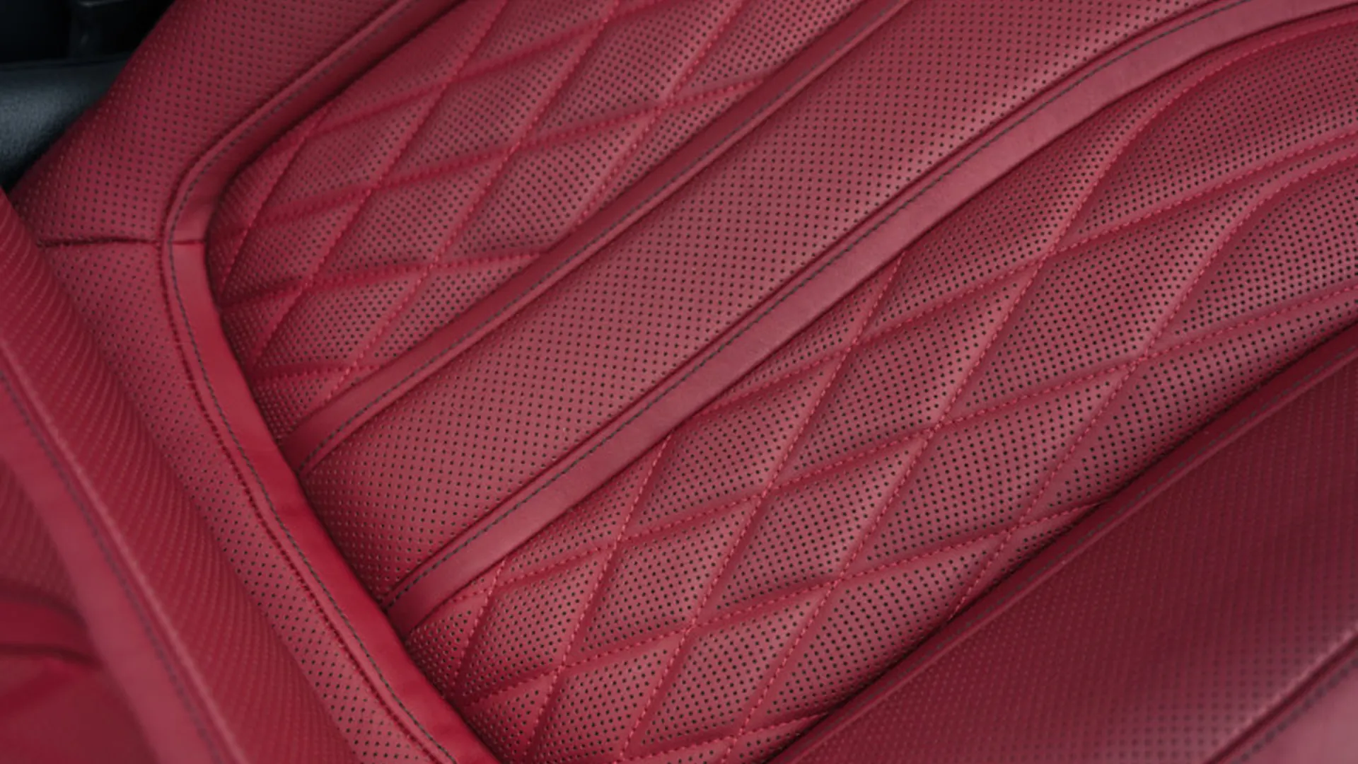 Mercedes S65 — photo 34