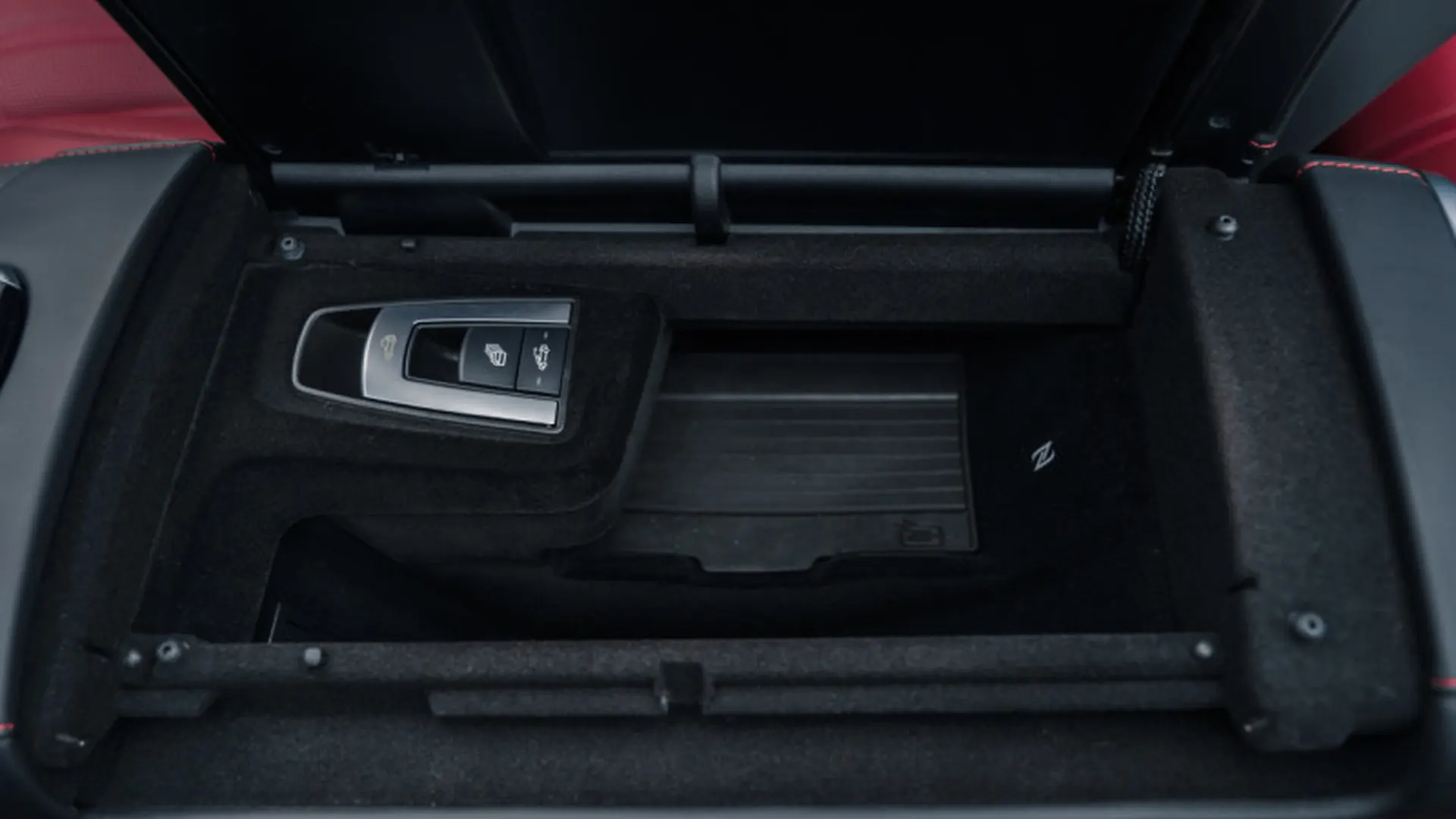 Mercedes S65 — photo 27