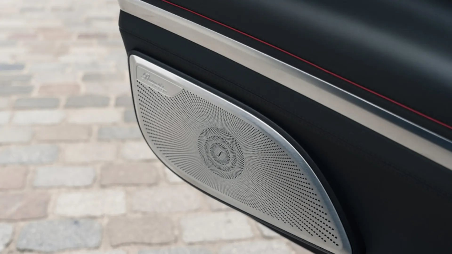 Mercedes S65 — photo 36