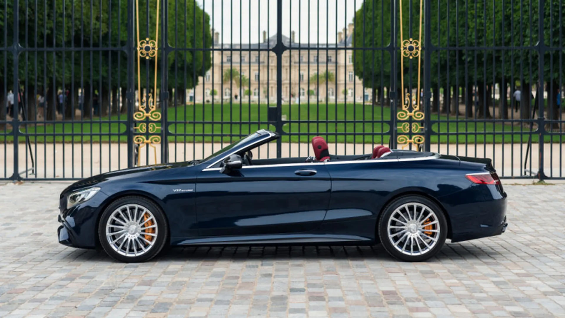 Mercedes S65 — photo 4
