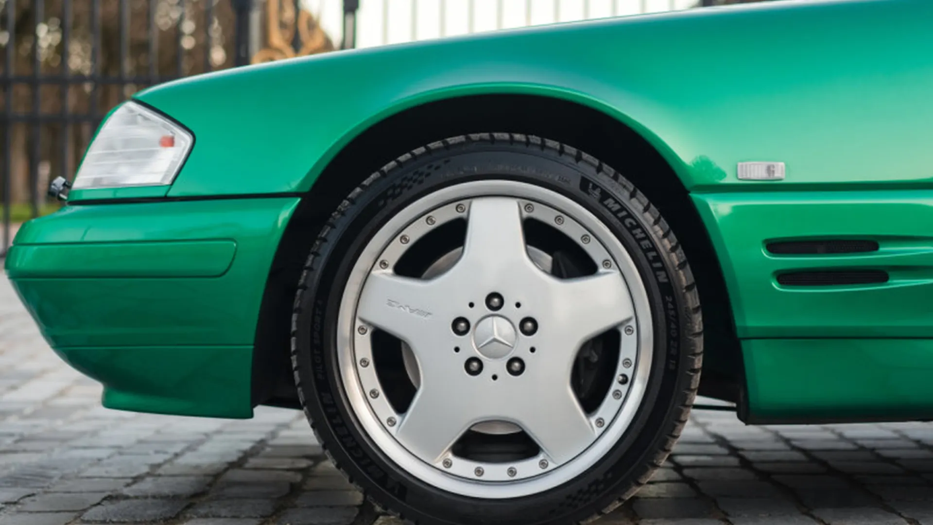 Mercedes SL — photo 13