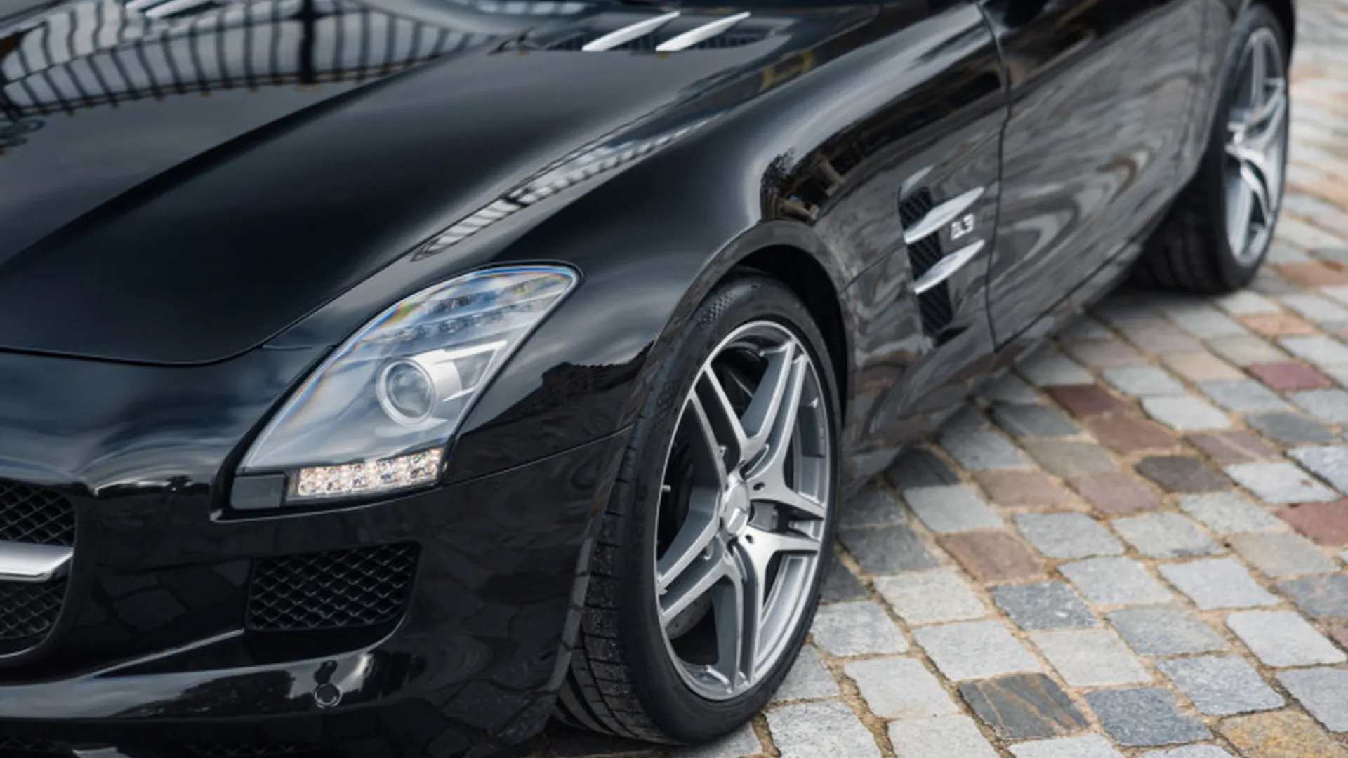 Mercedes SLS — photo 32