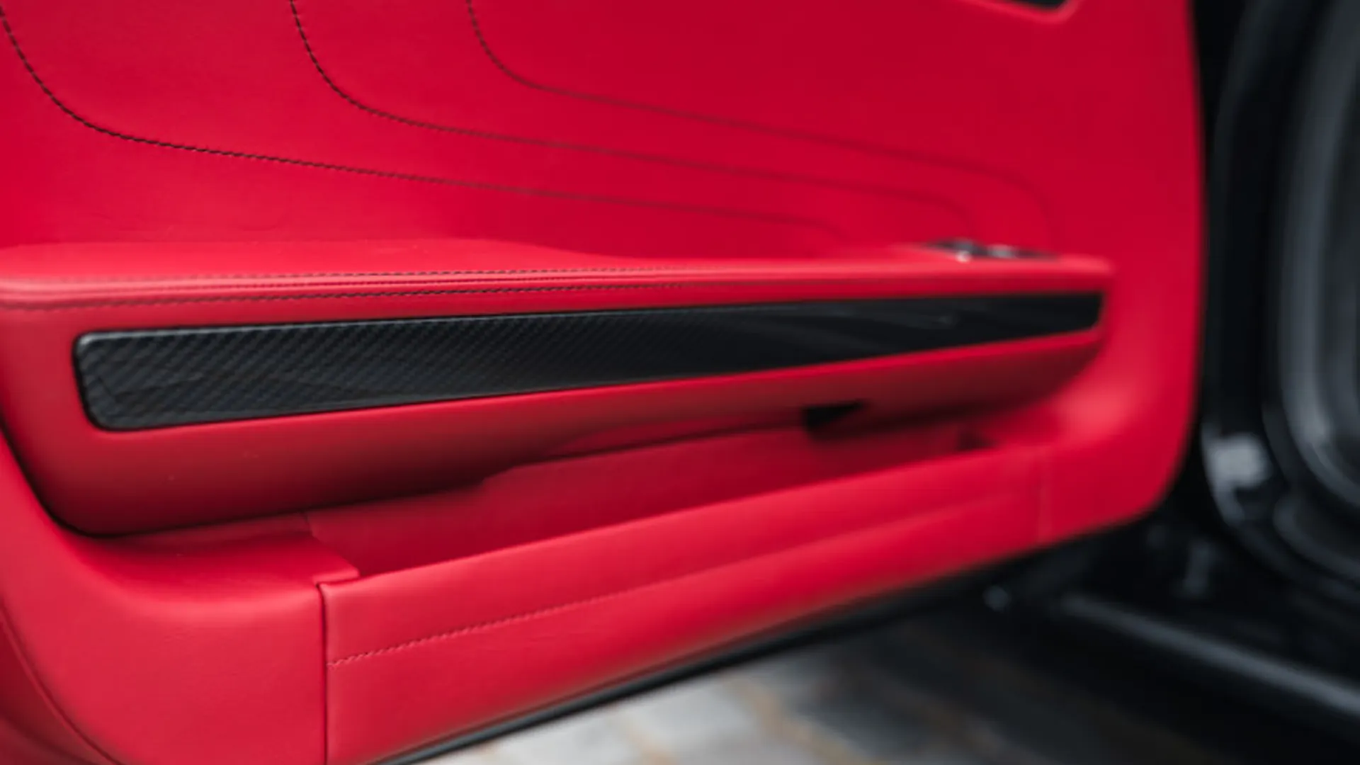 Mercedes SLS — photo 16