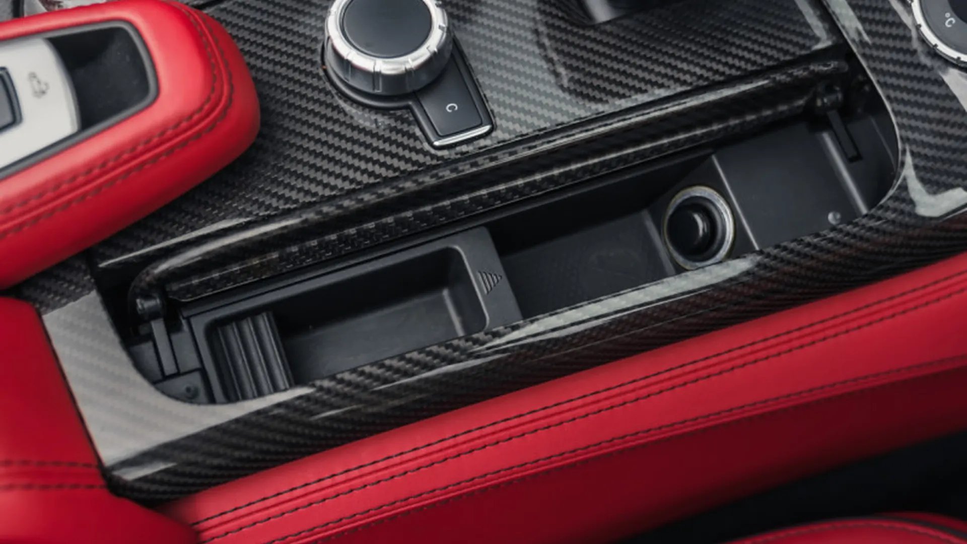 Mercedes SLS — photo 23