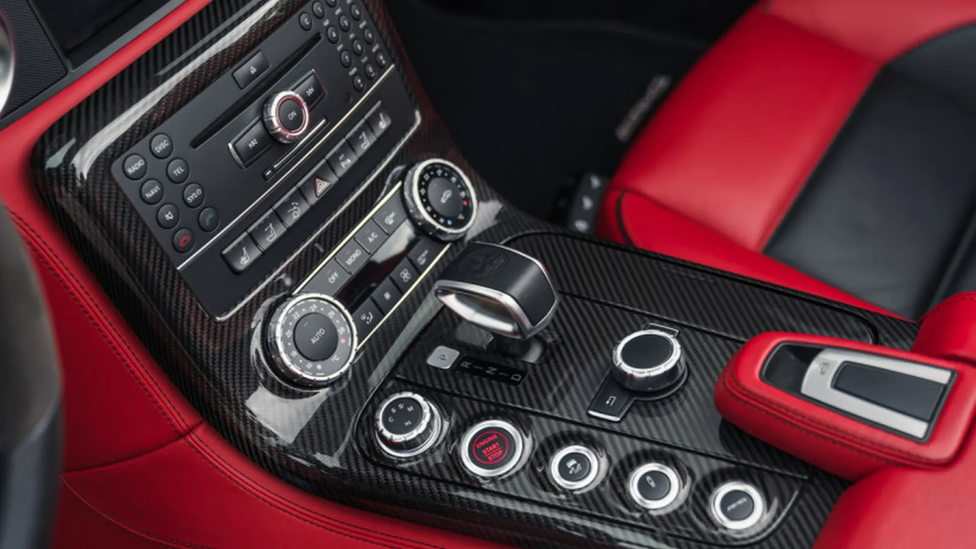 Mercedes SLS — photo 20