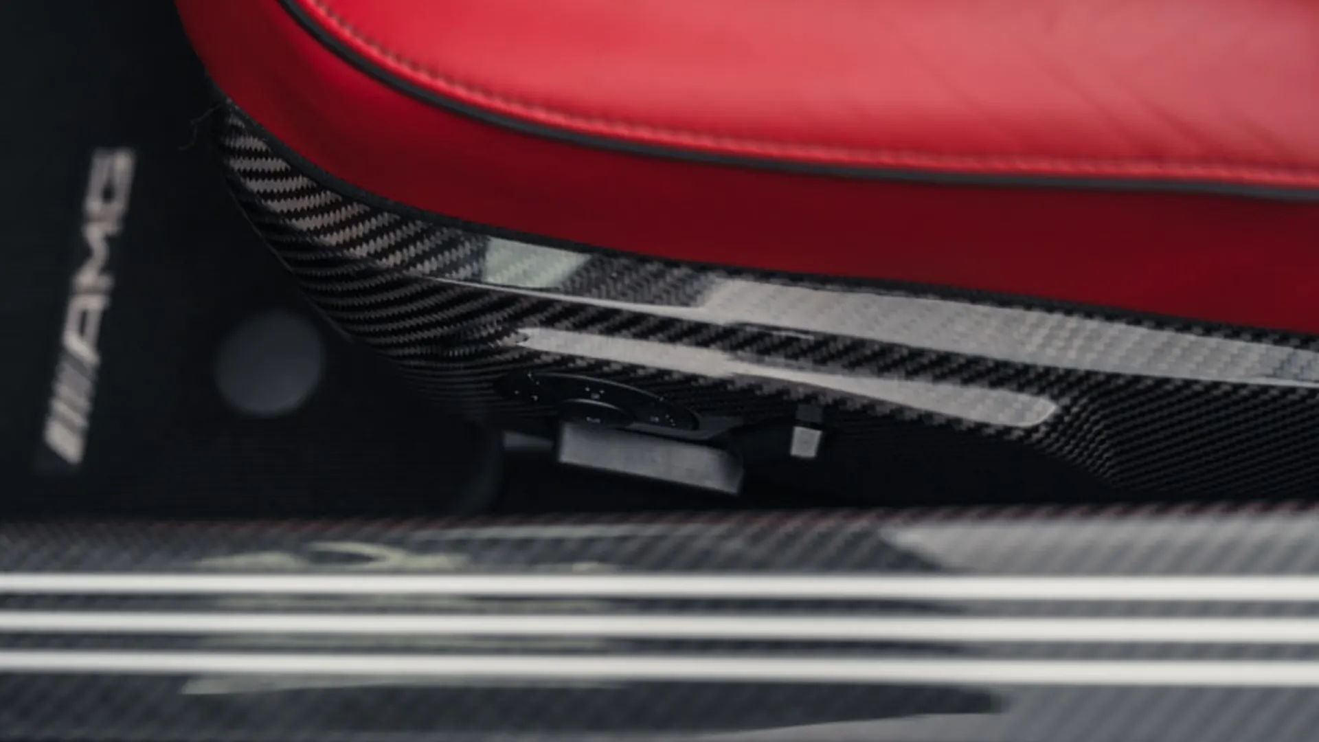 Mercedes SLS — photo 27