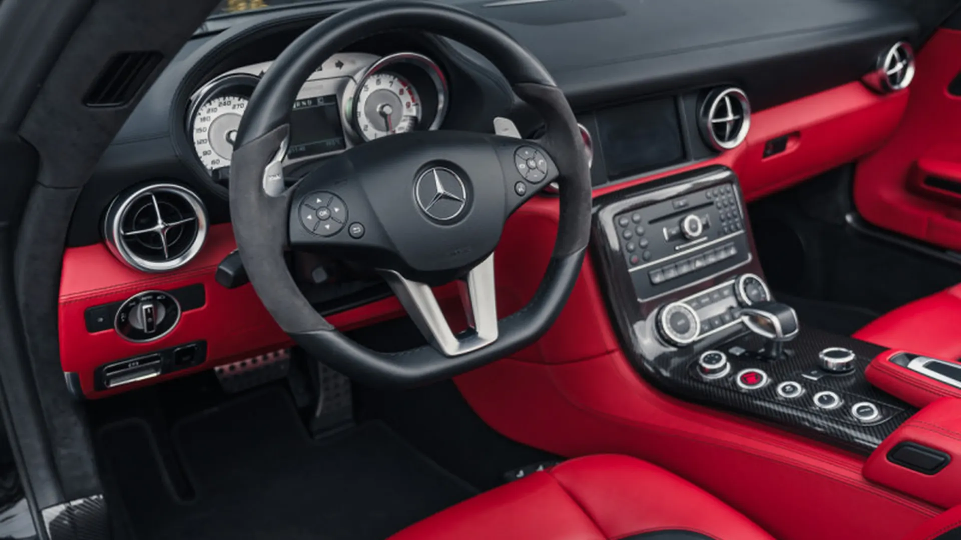 Mercedes SLS — photo 10