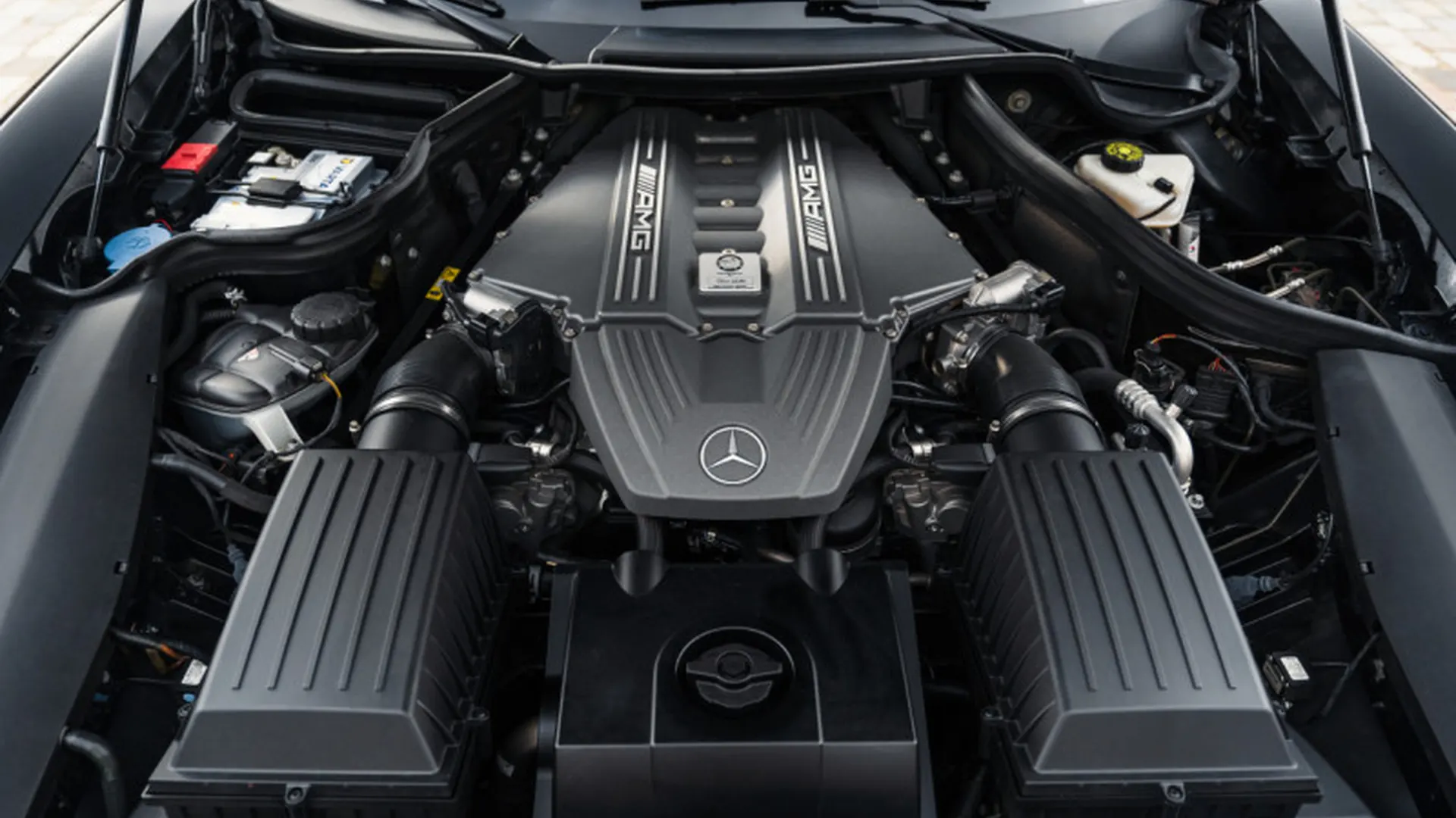 Mercedes SLS — photo 31