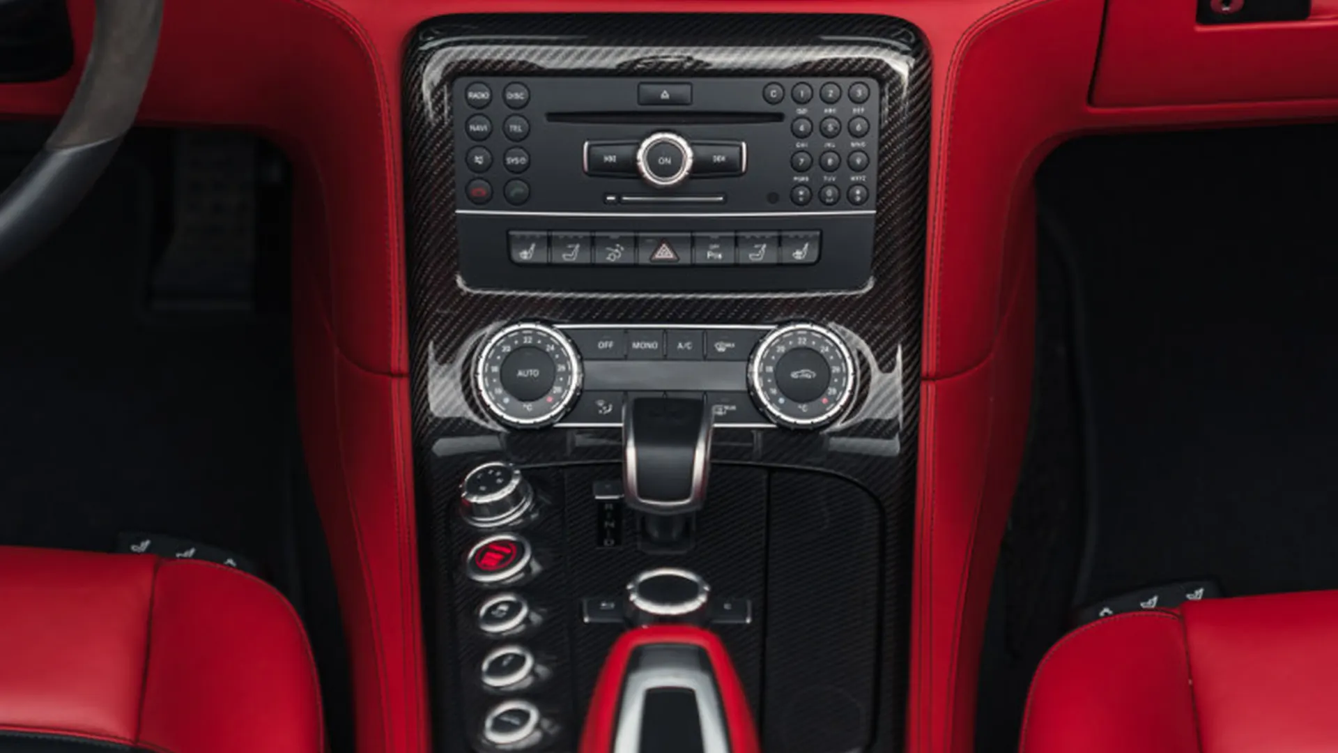 Mercedes SLS — photo 19