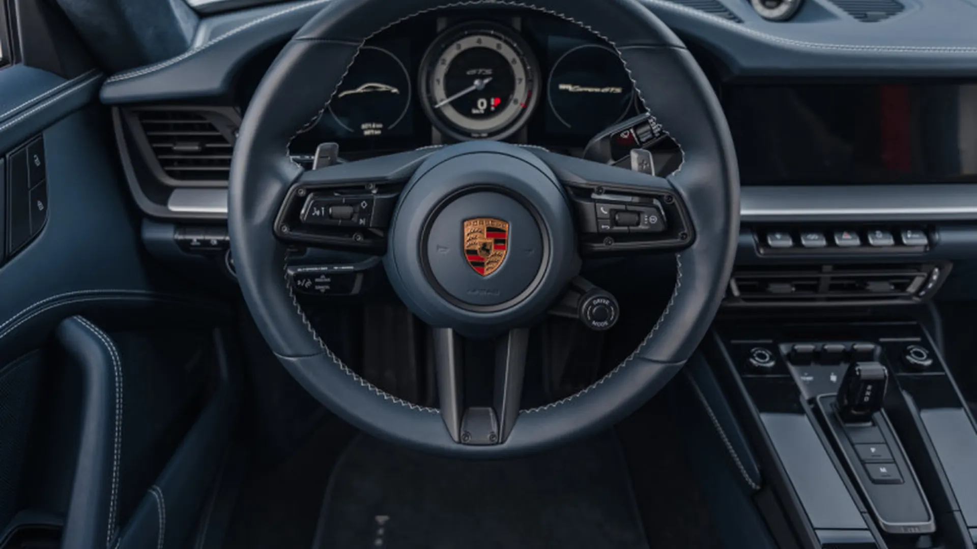 Porsche 992 — photo 14