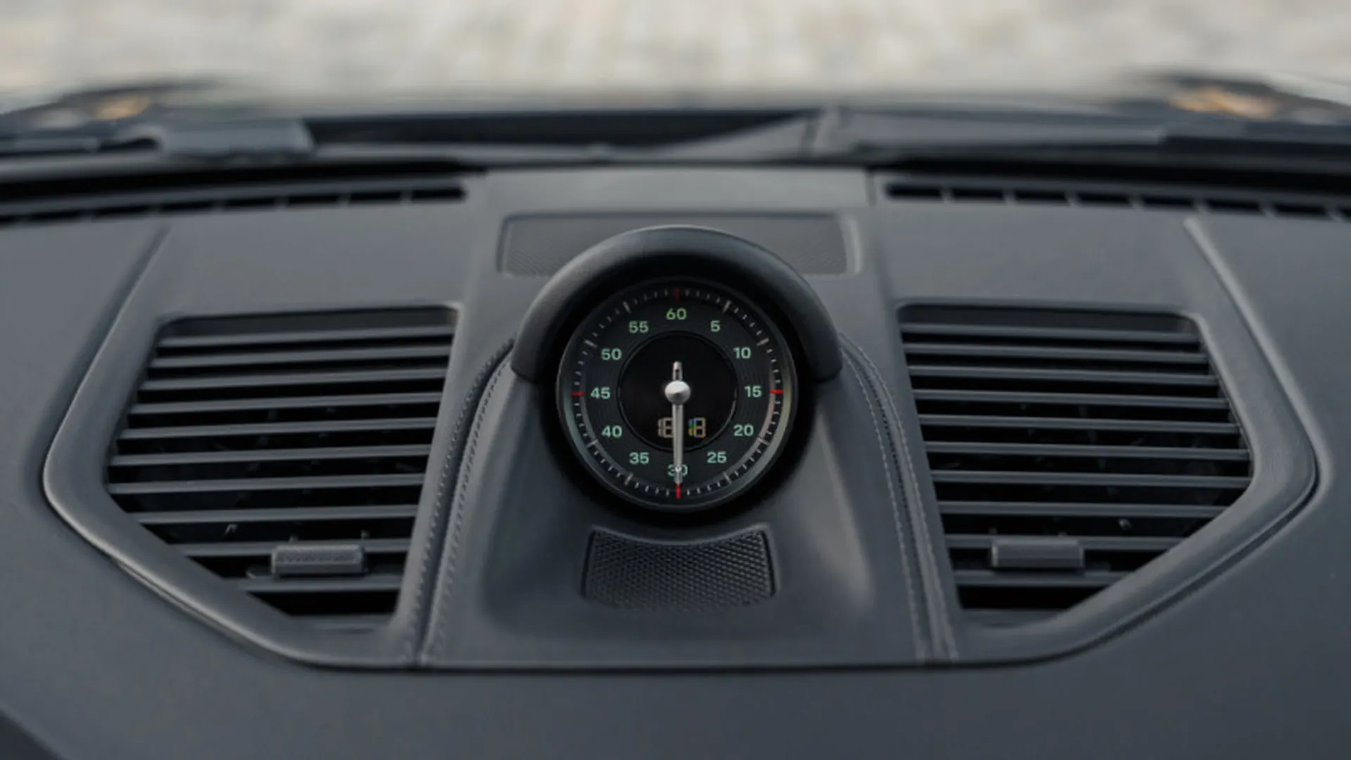 Porsche 992 — photo 19