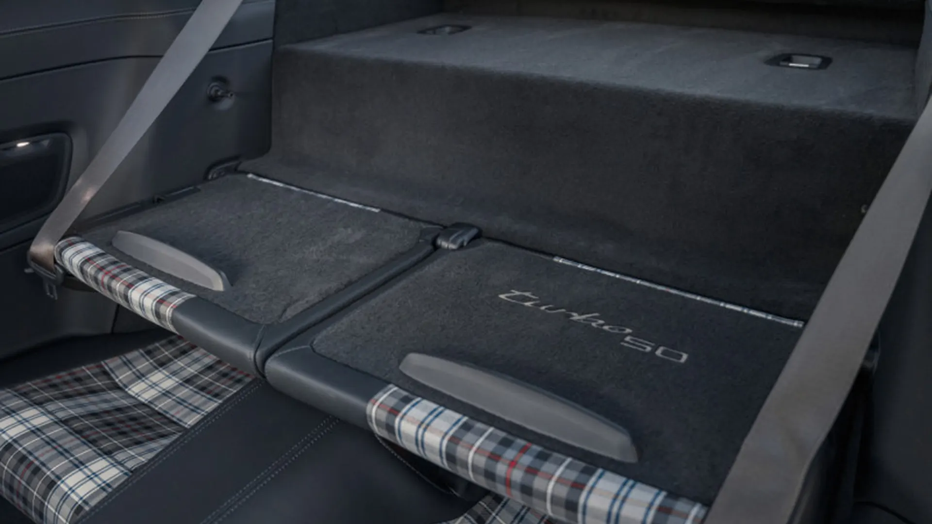 Porsche 992 — photo 13