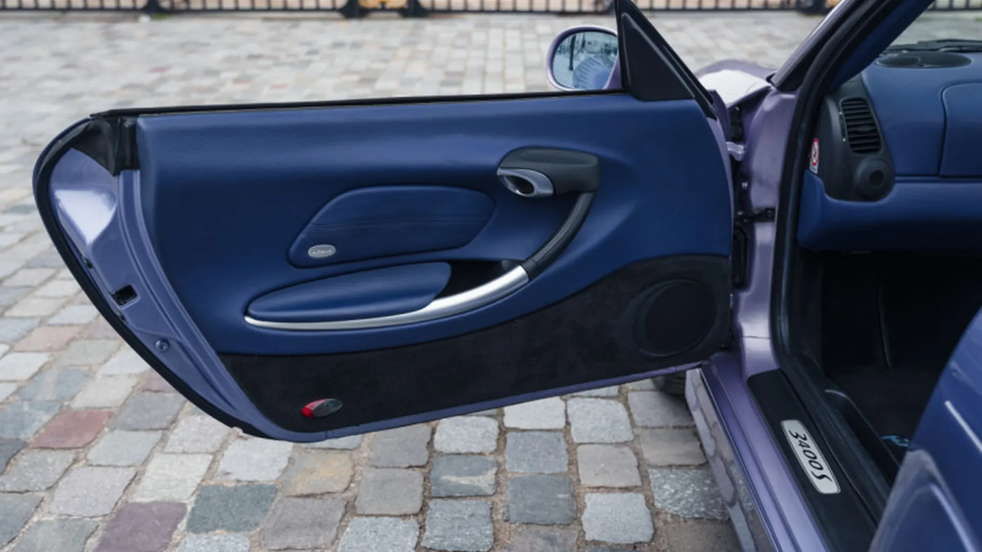 Ruf 3400S — photo 27