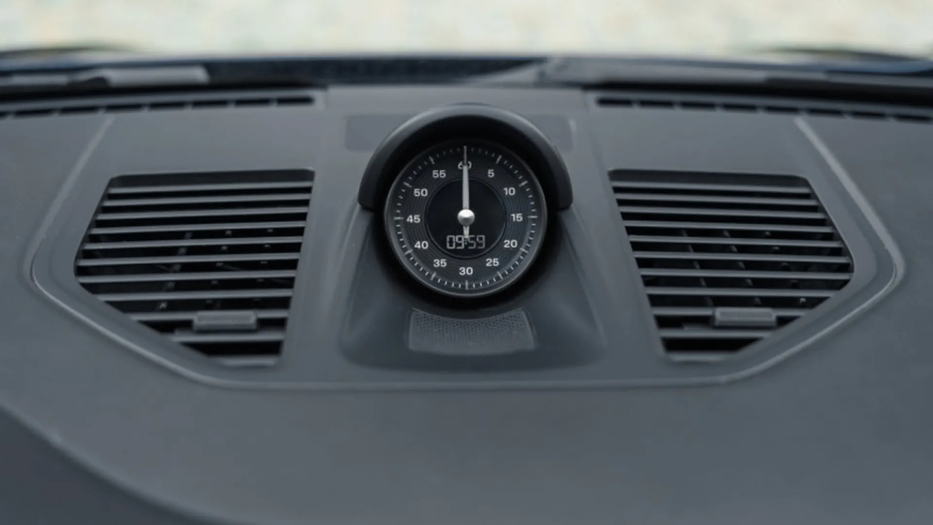 Porsche 992 — photo 22