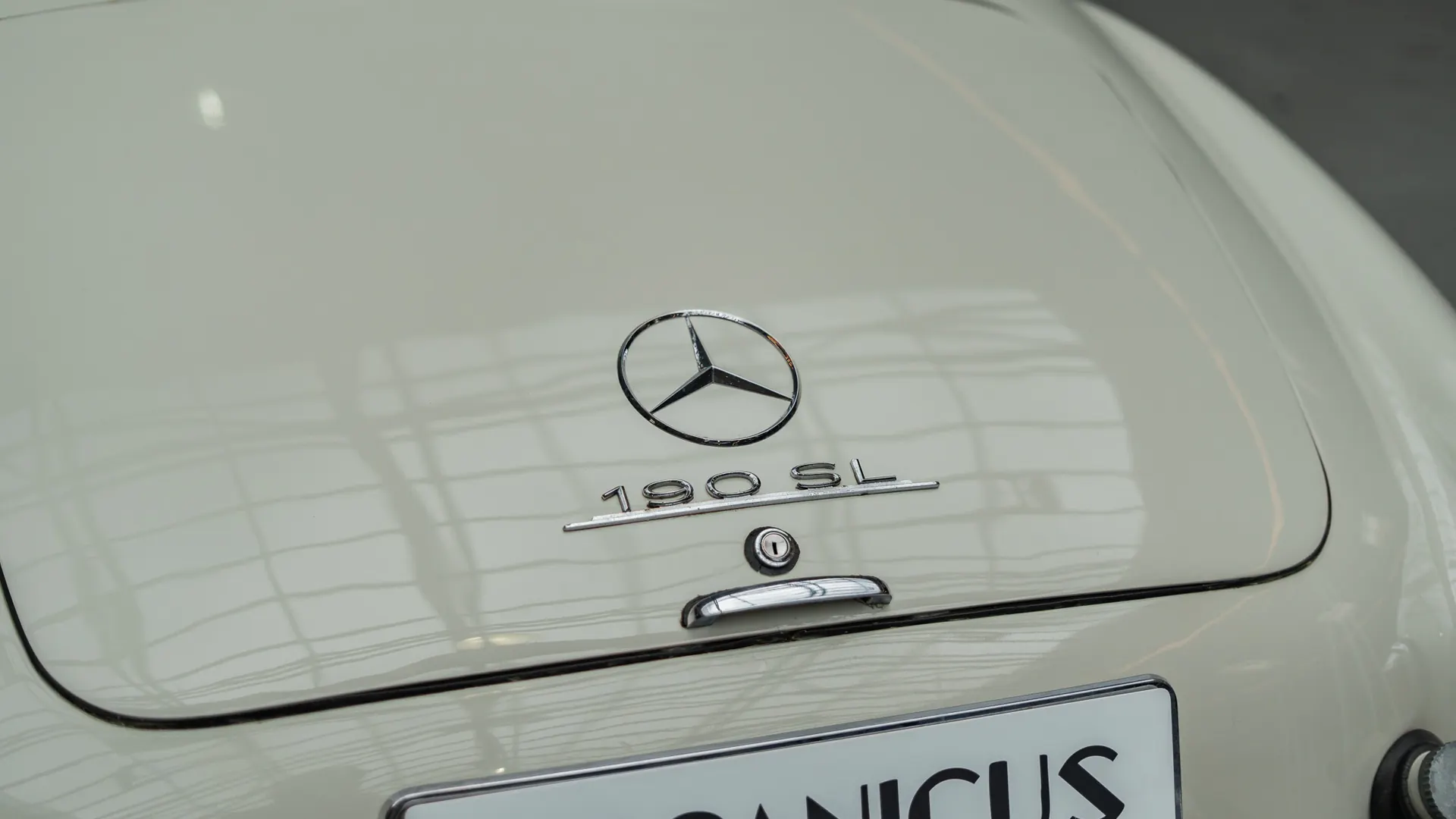 Mercedes 190 — photo 27