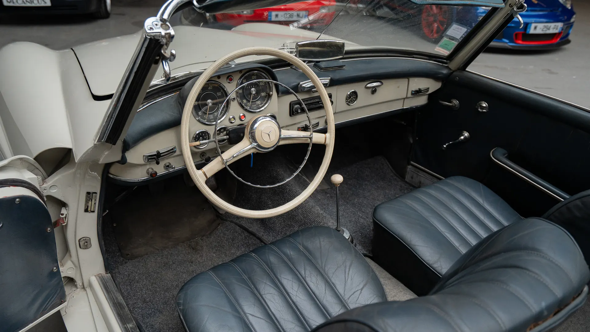 Mercedes 190 — photo 8