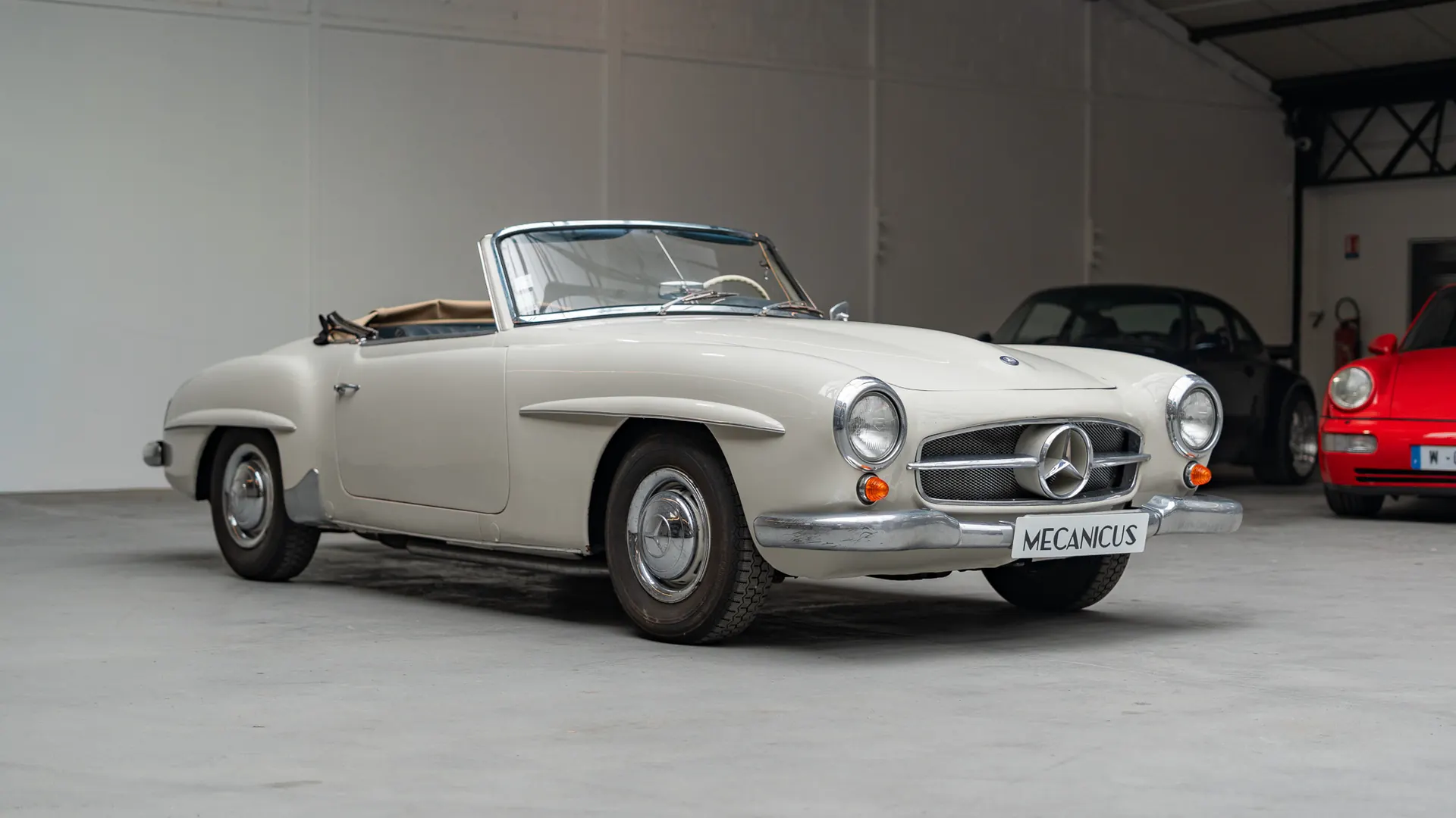 Mercedes 190 — photo 21