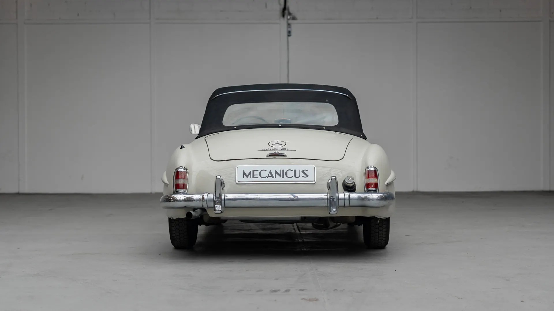 Mercedes 190 — photo 4