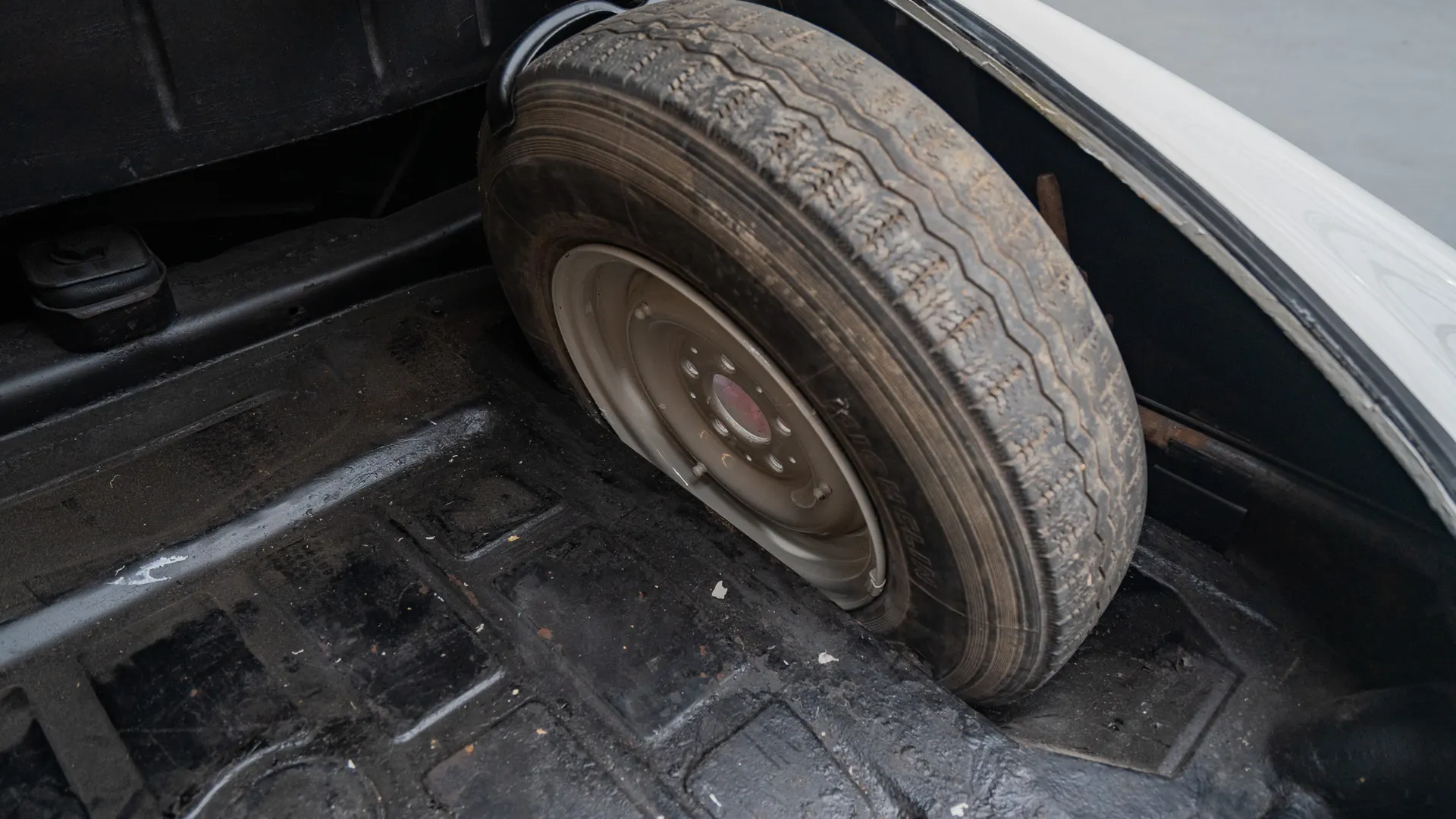 Mercedes 190 — photo 20