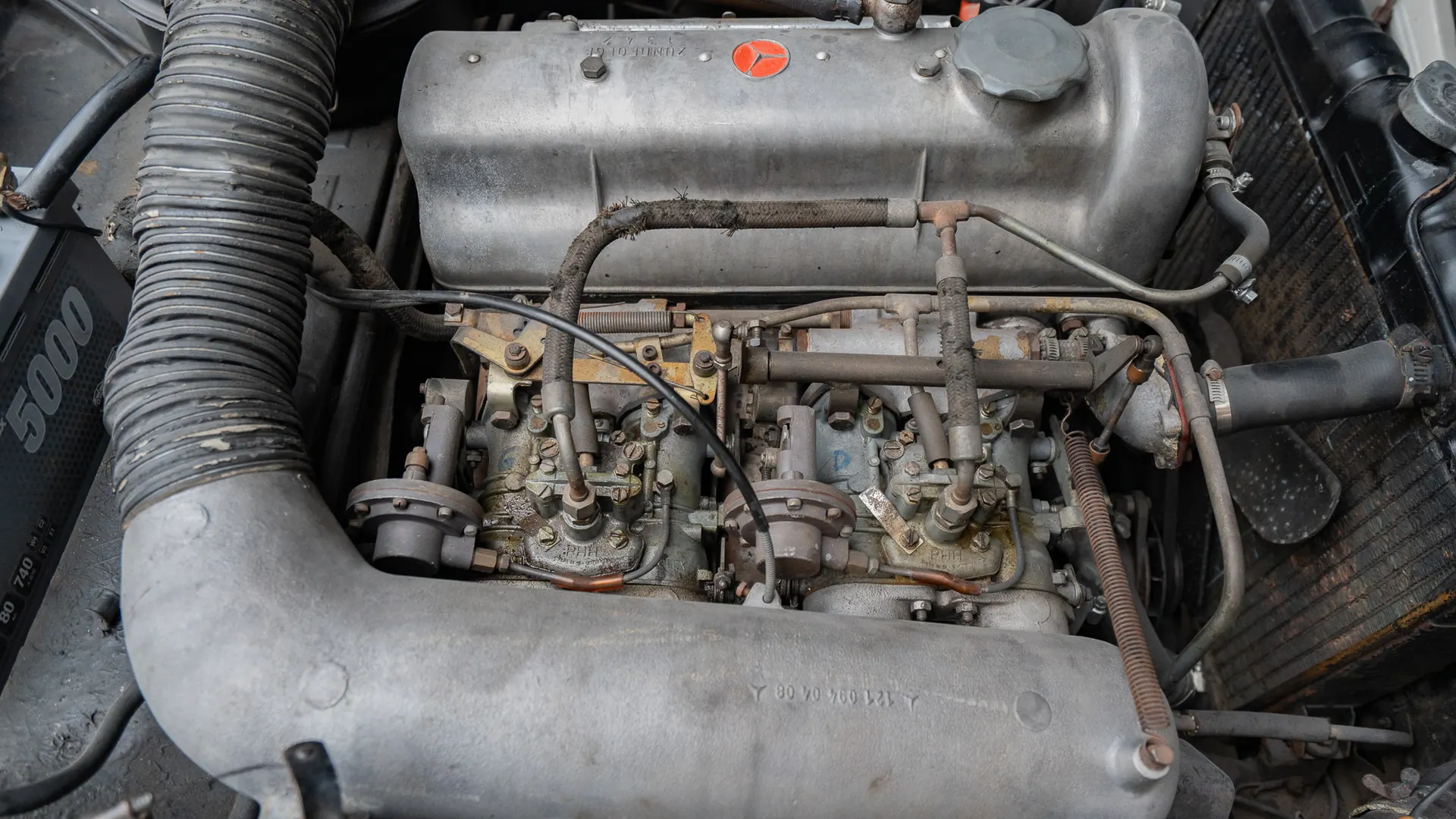 Mercedes 190 — photo 32