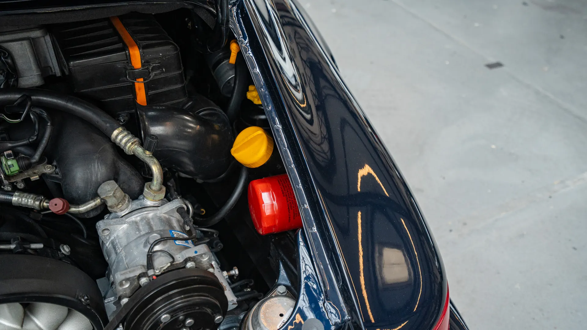 Porsche 911 — photo 32