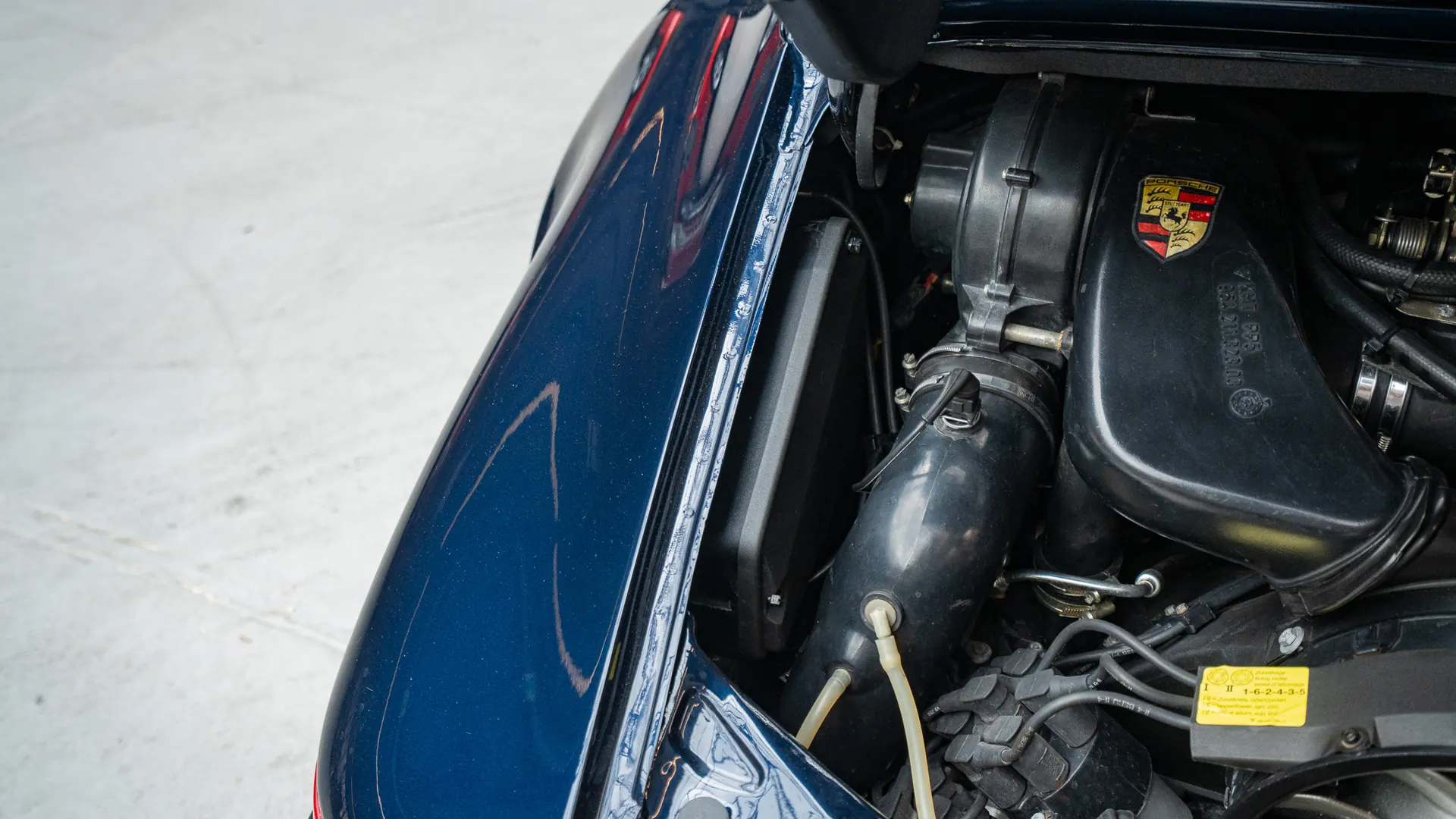 Porsche 911 — photo 31