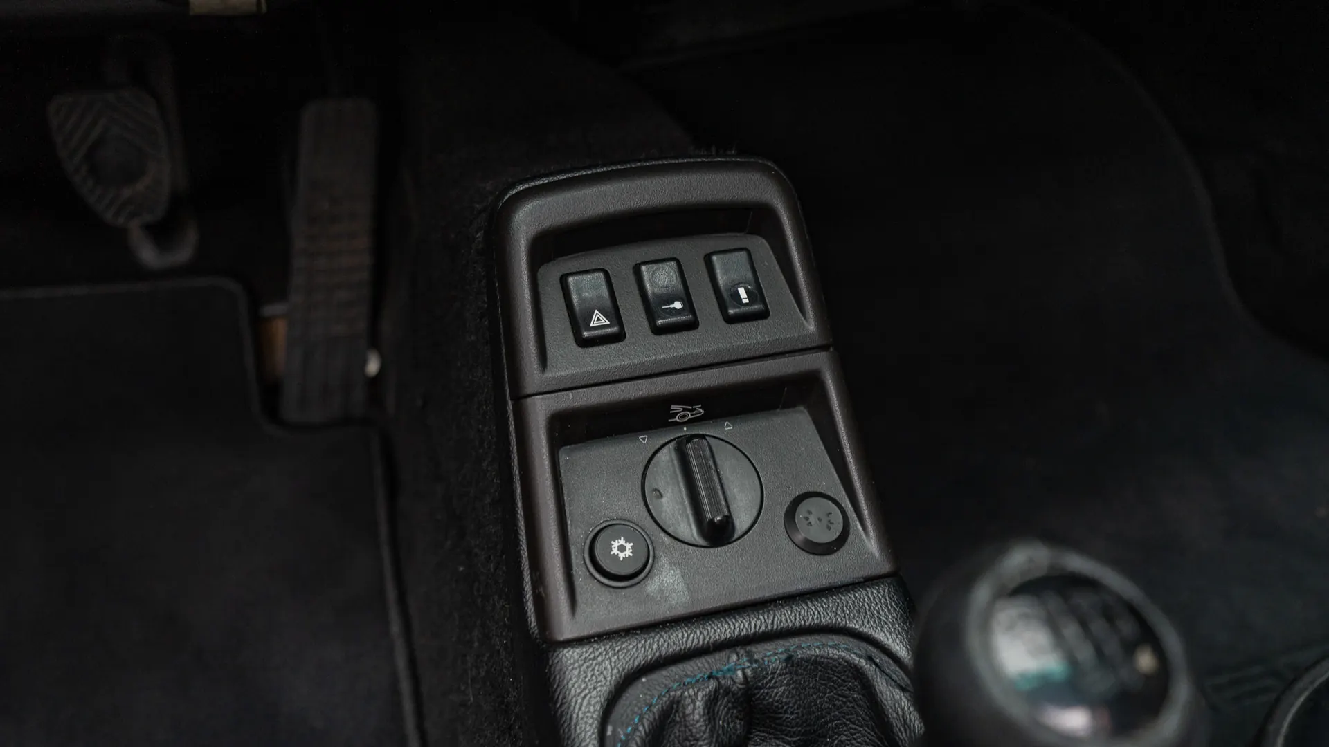 Porsche 911 — photo 18
