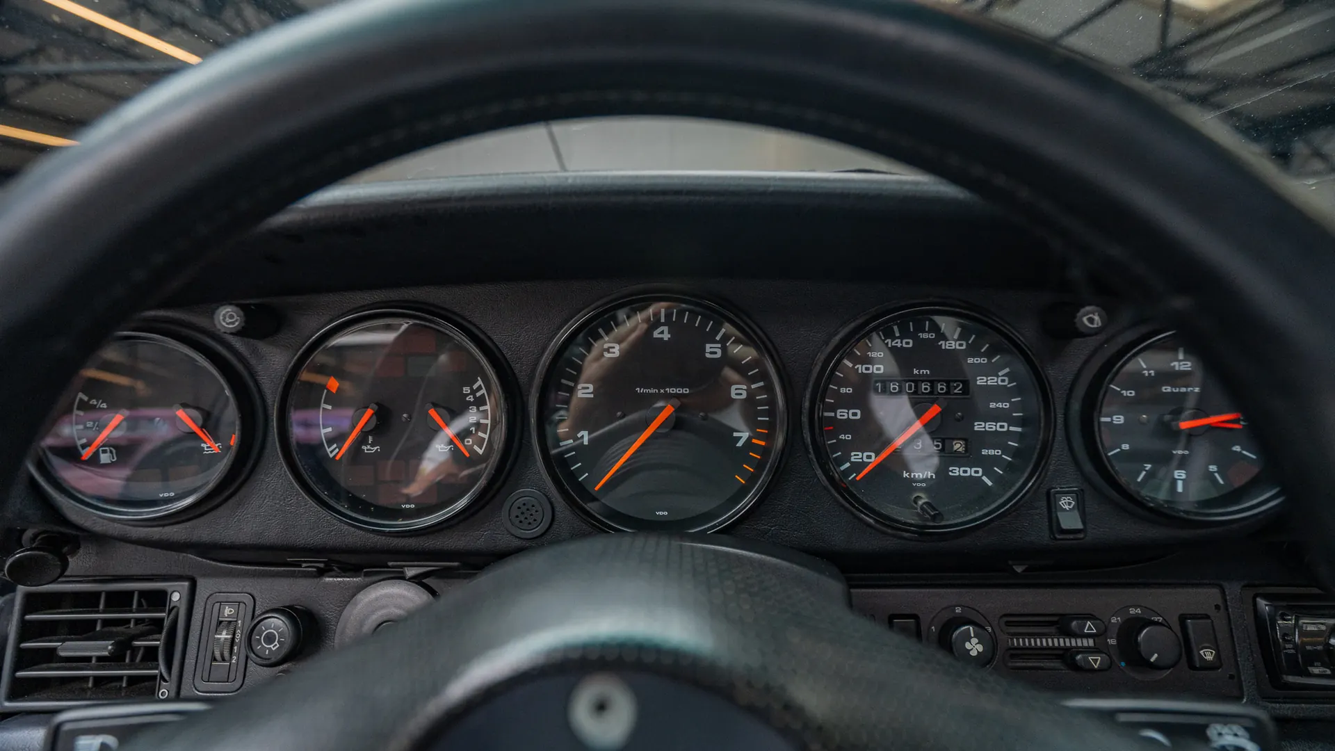 Porsche 911 — photo 10