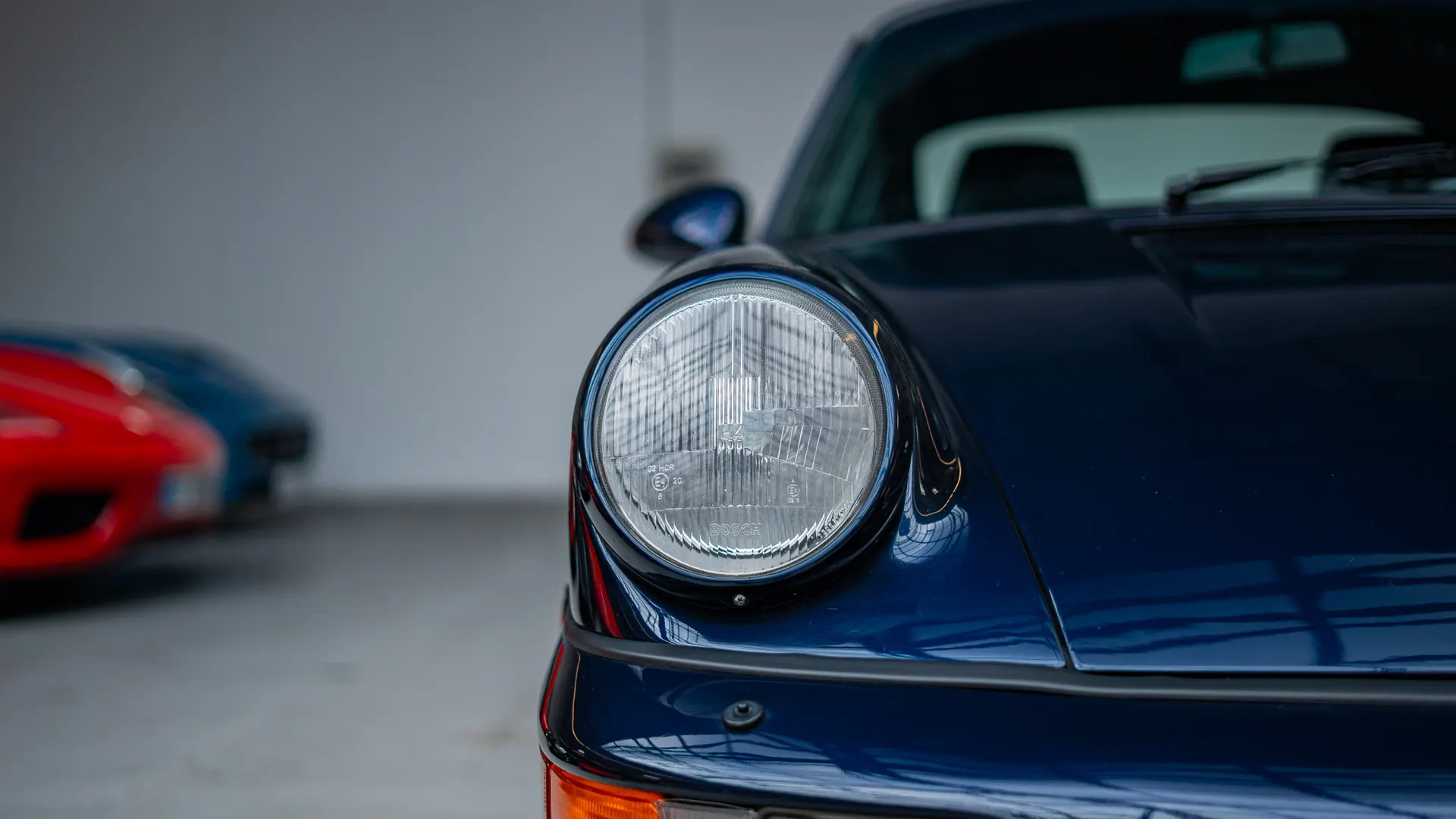 Porsche 911 — photo 25
