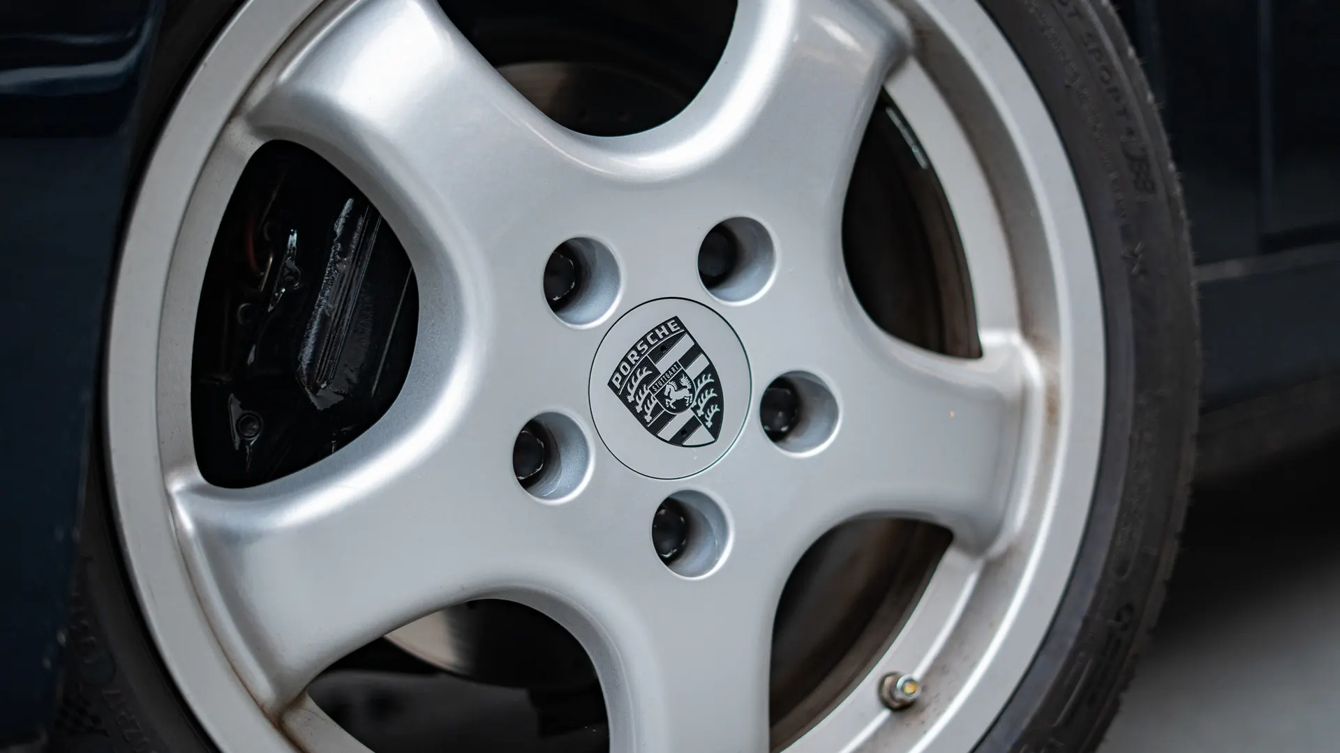 Porsche 911 — photo 23