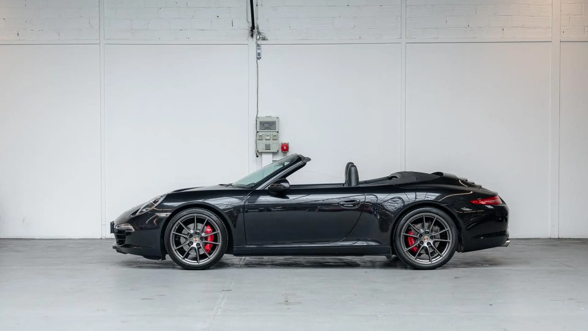 Porsche 911 — photo 8