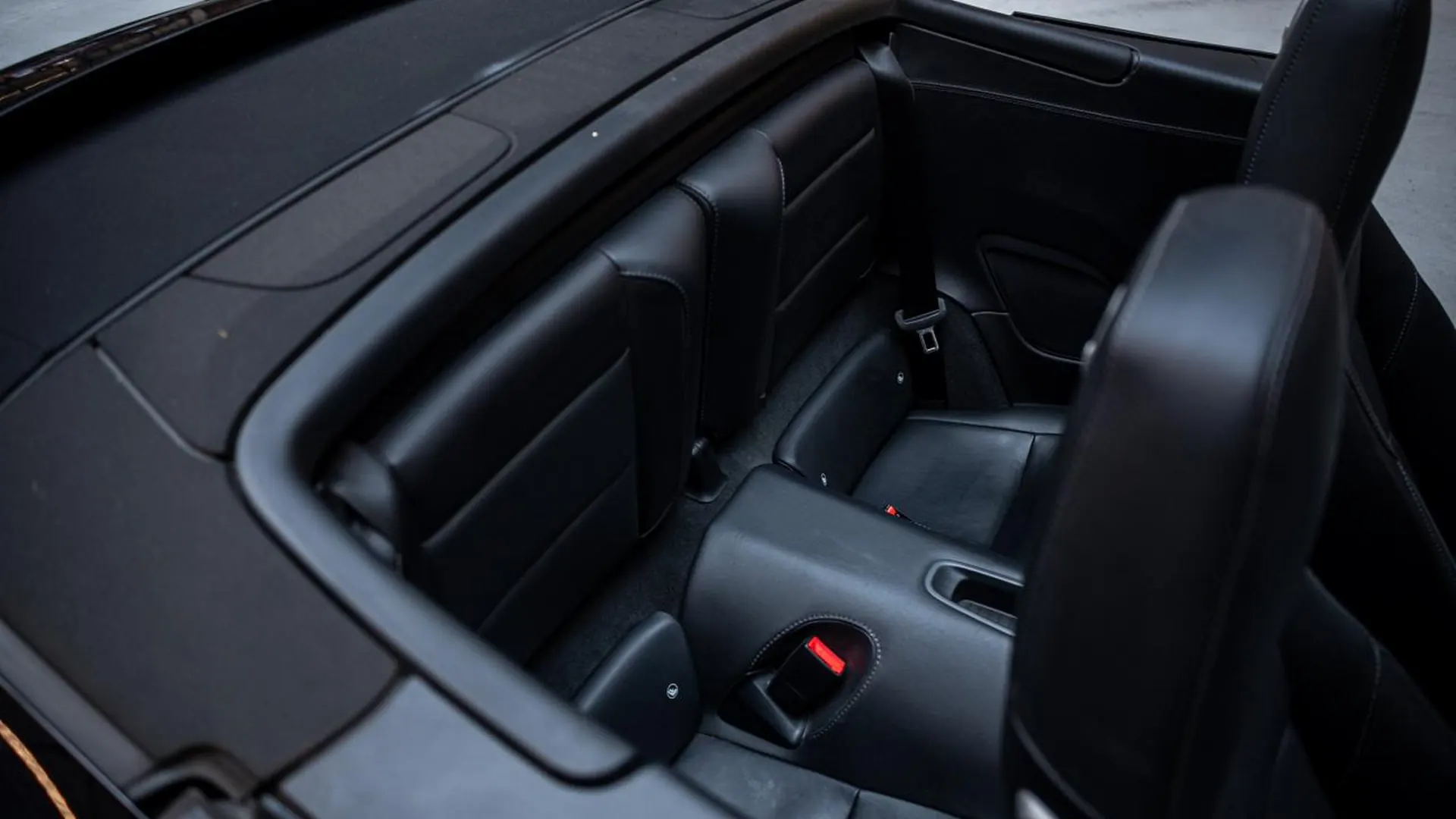 Porsche 911 — photo 22