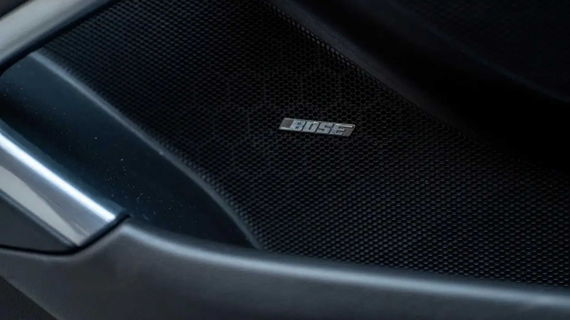 Porsche 911 — photo 21